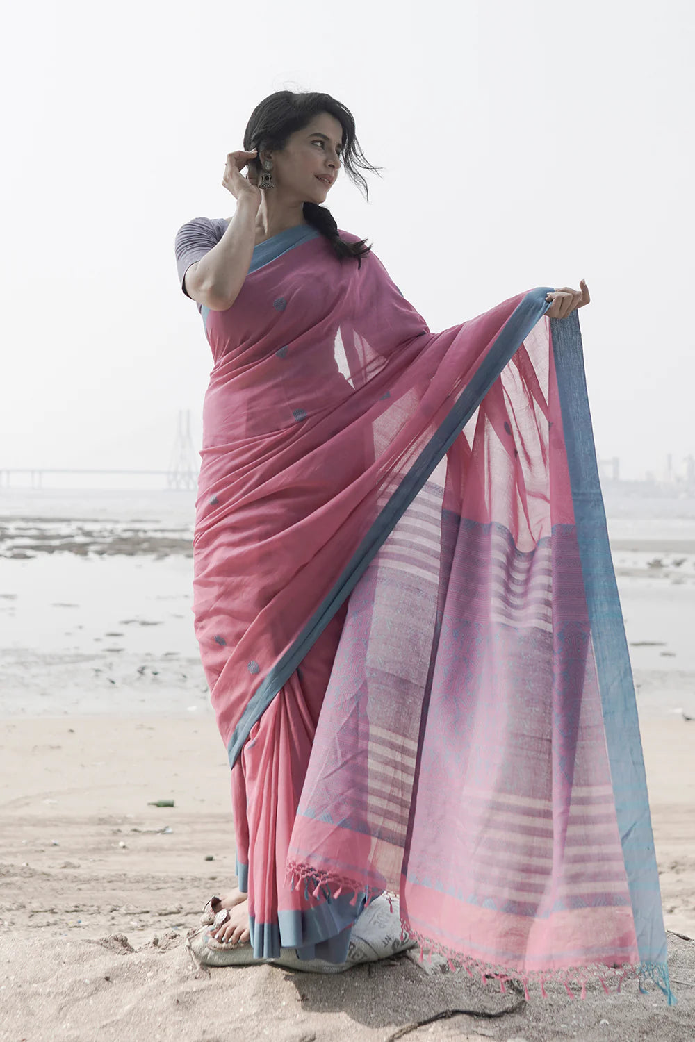 Handloom Rose Pink Pure Cotton Saree With Blue Border