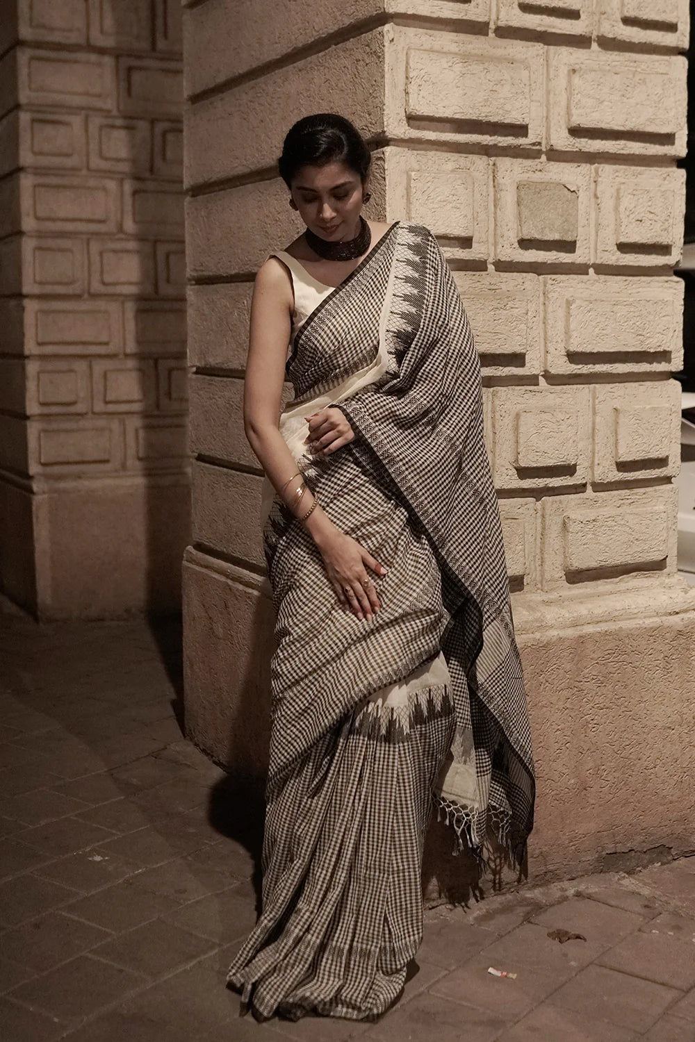 Handloom Black & White Check Soft Cotton Saree