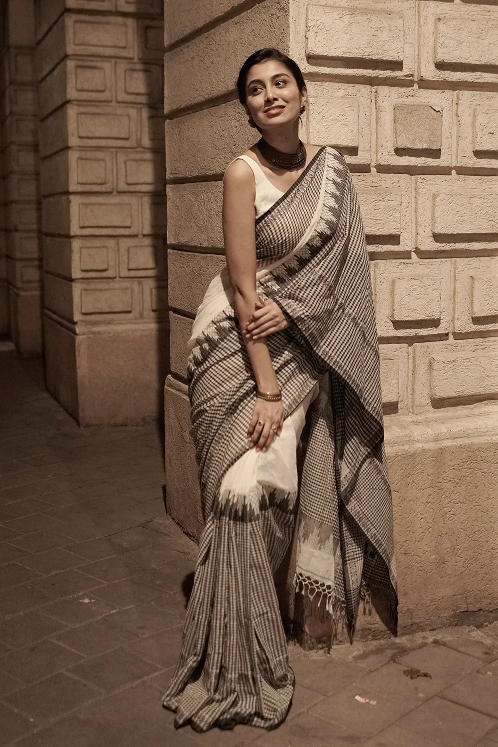 Handloom Black & White Check Soft Cotton Saree