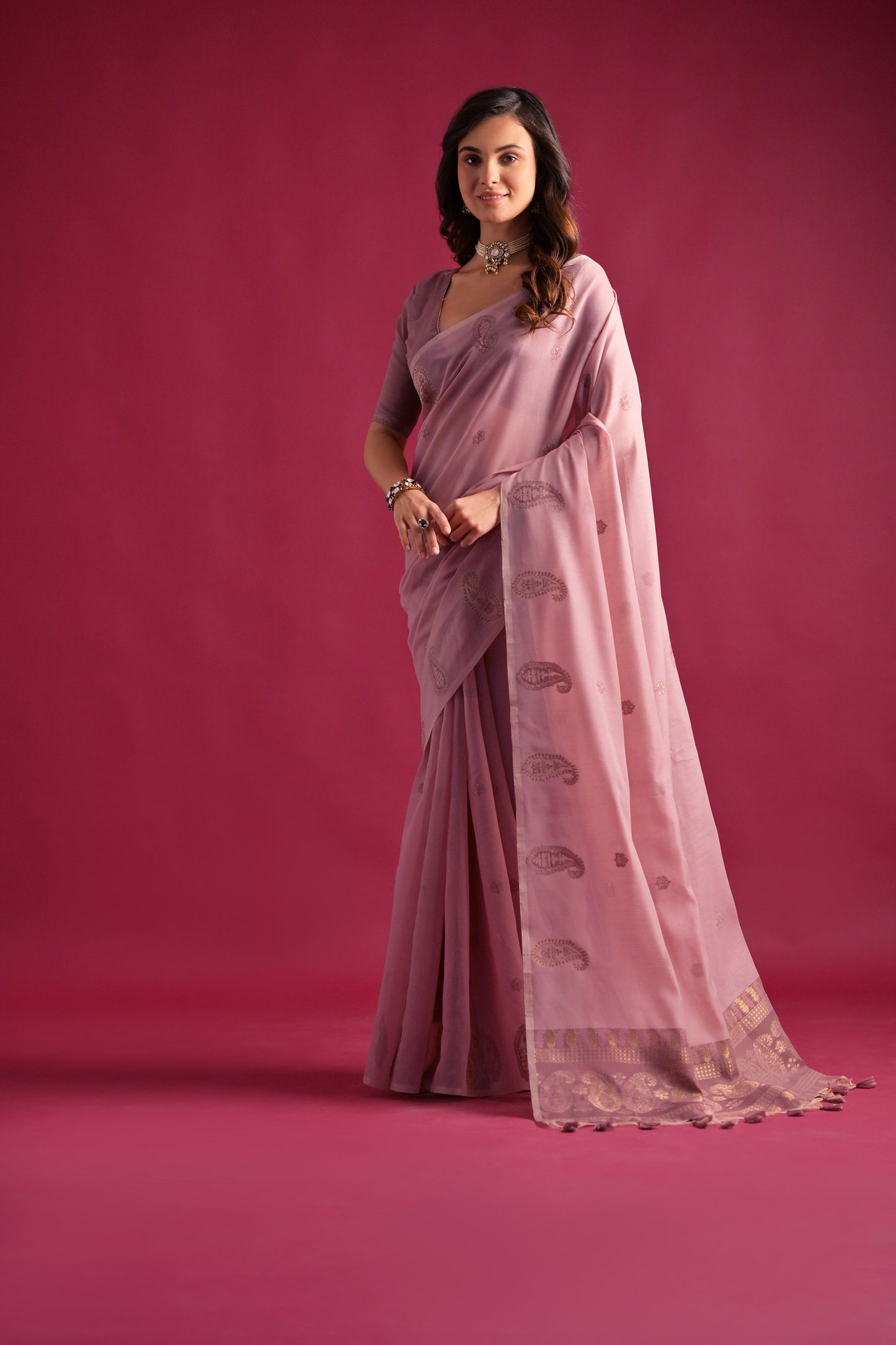 Gajiri Mul mul Cotton Keri Woven Artisan saree