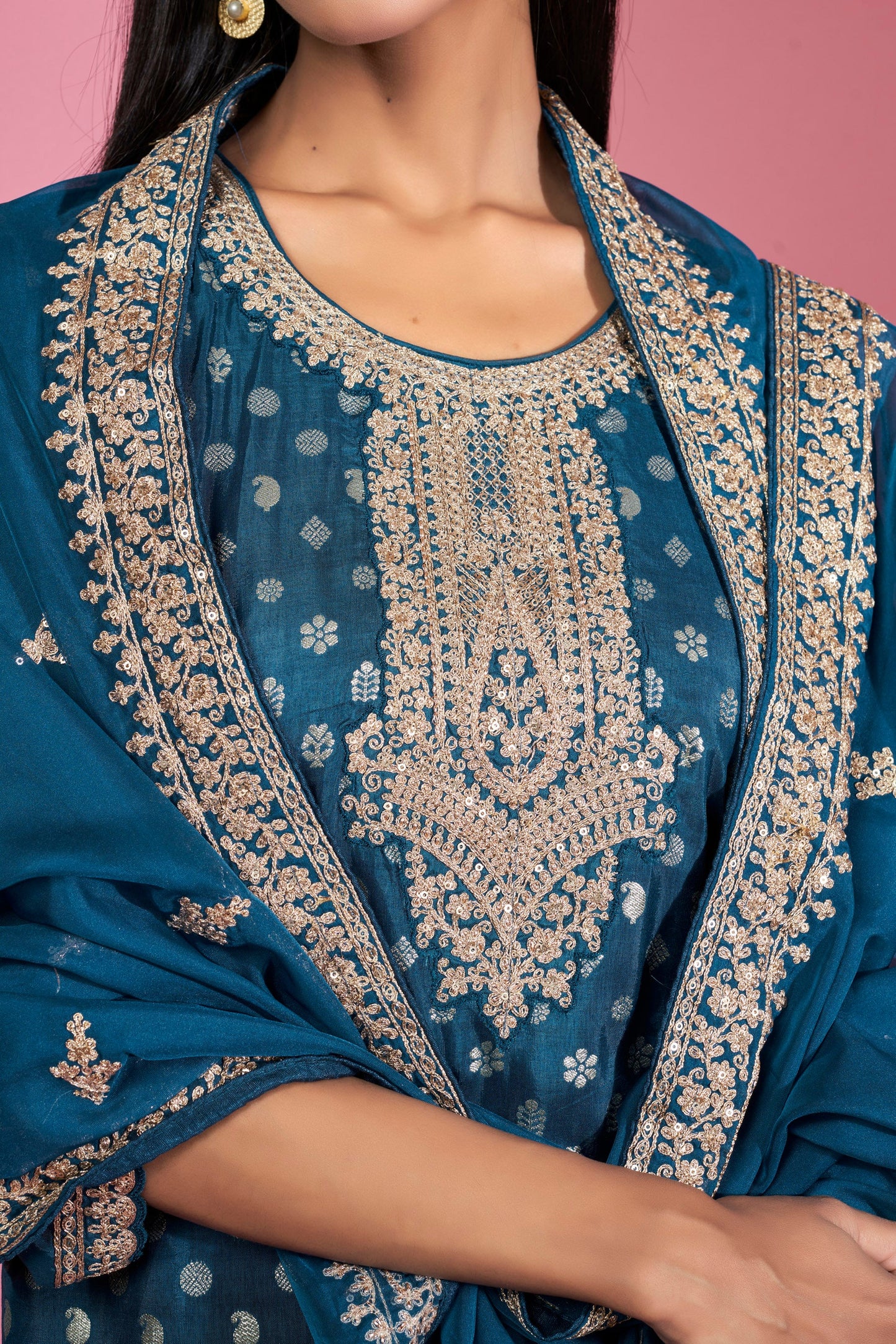 Maharani Zari Embroidered Kurta Set