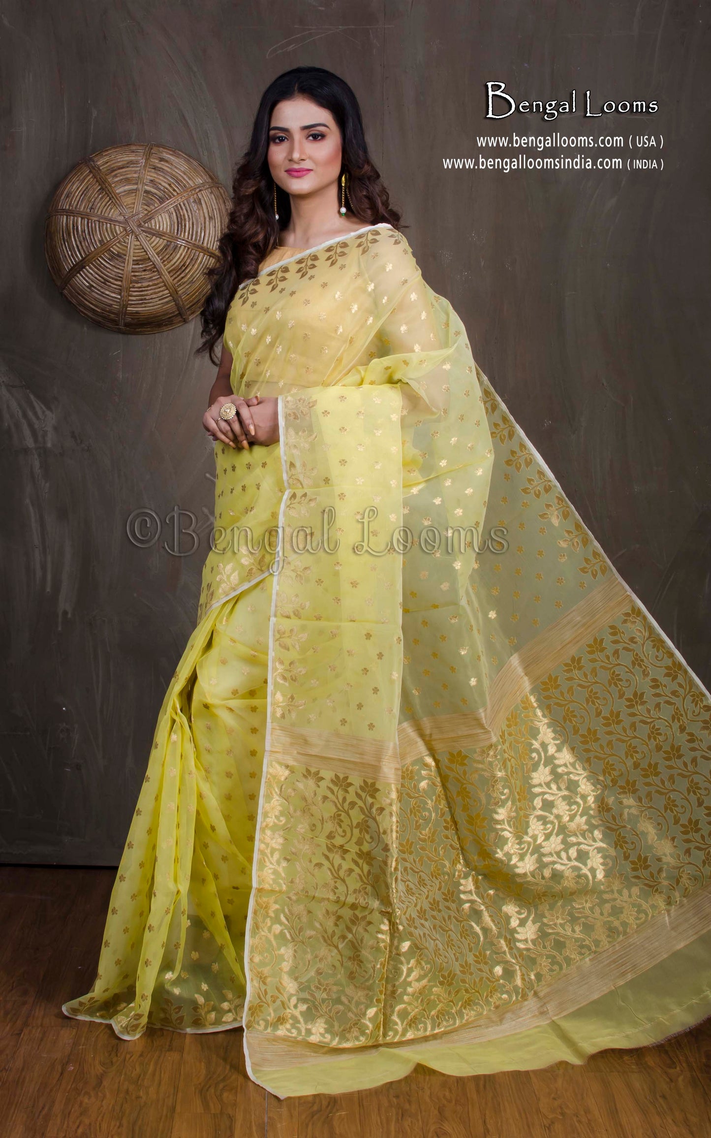 Belpata Nakshi Muslin Jamdani Saree in Lemon Yellow and Gold