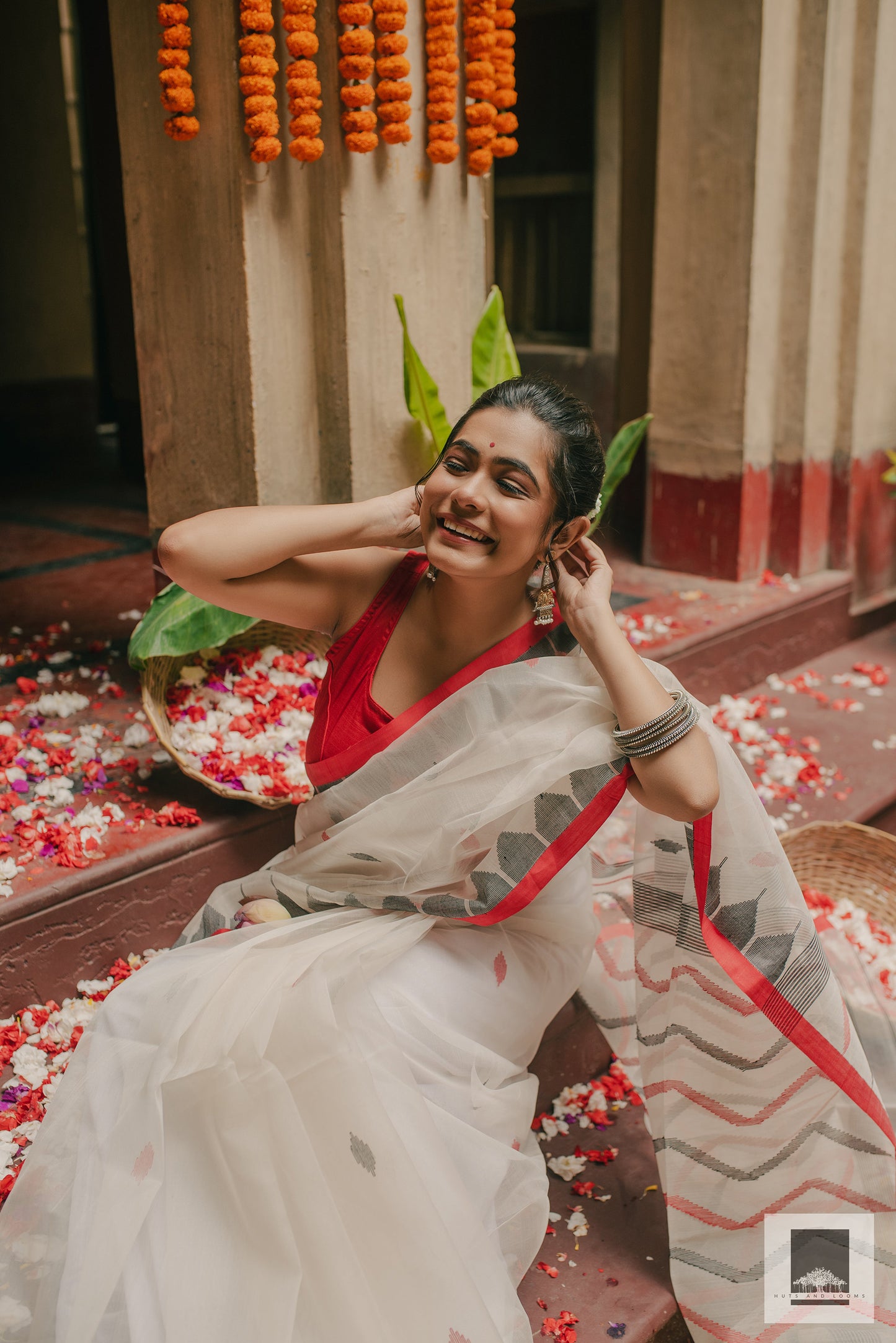 Manohari I Handloom Red and White silk saree