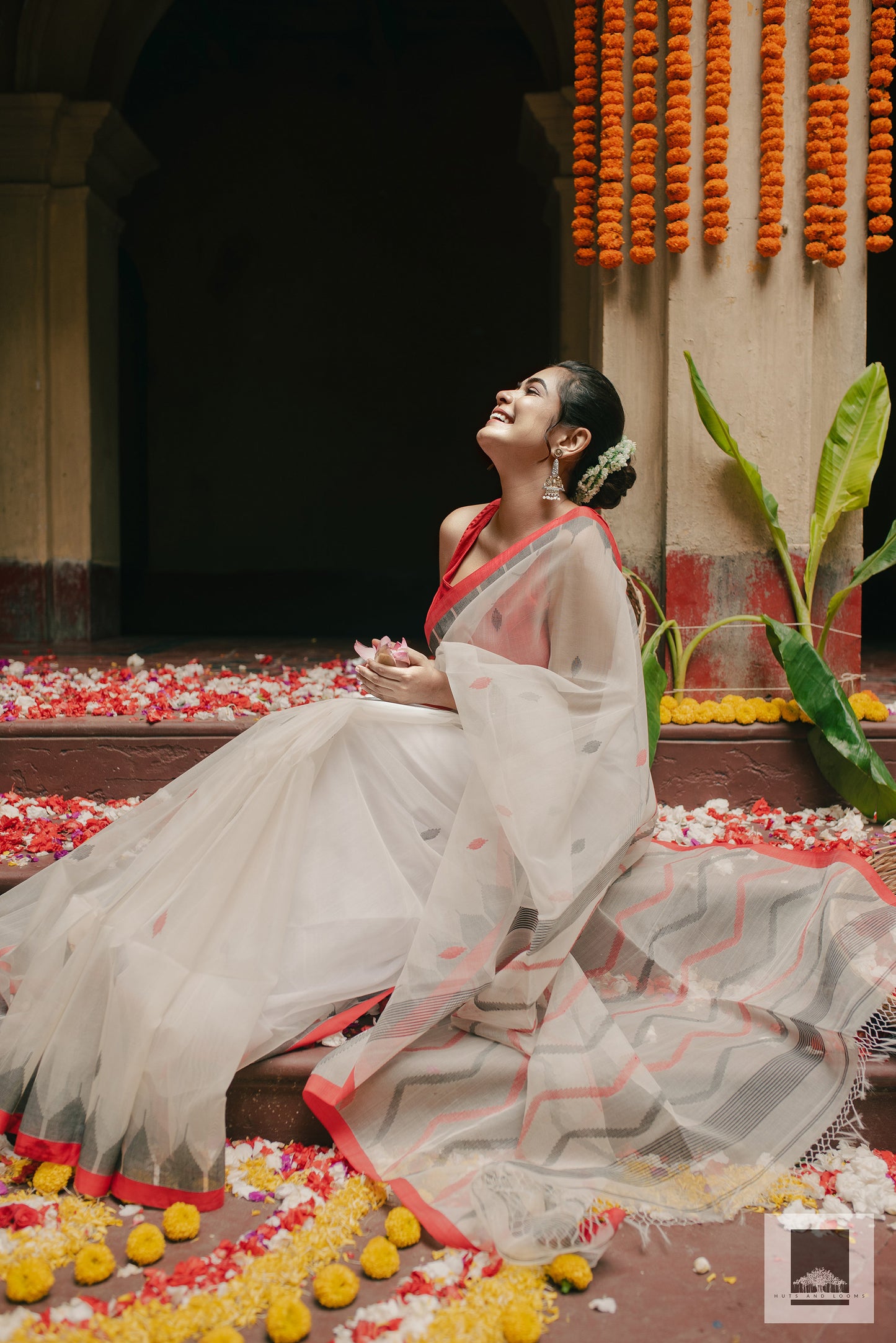 Manohari I Handloom Red and White silk saree