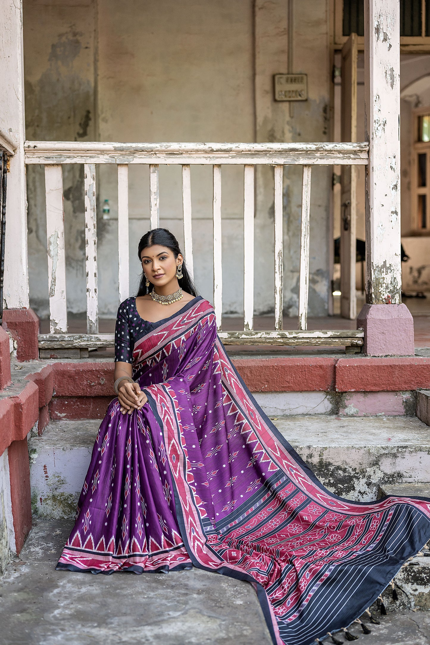 Wine Niyti Cotton Silk Zari woven Saree