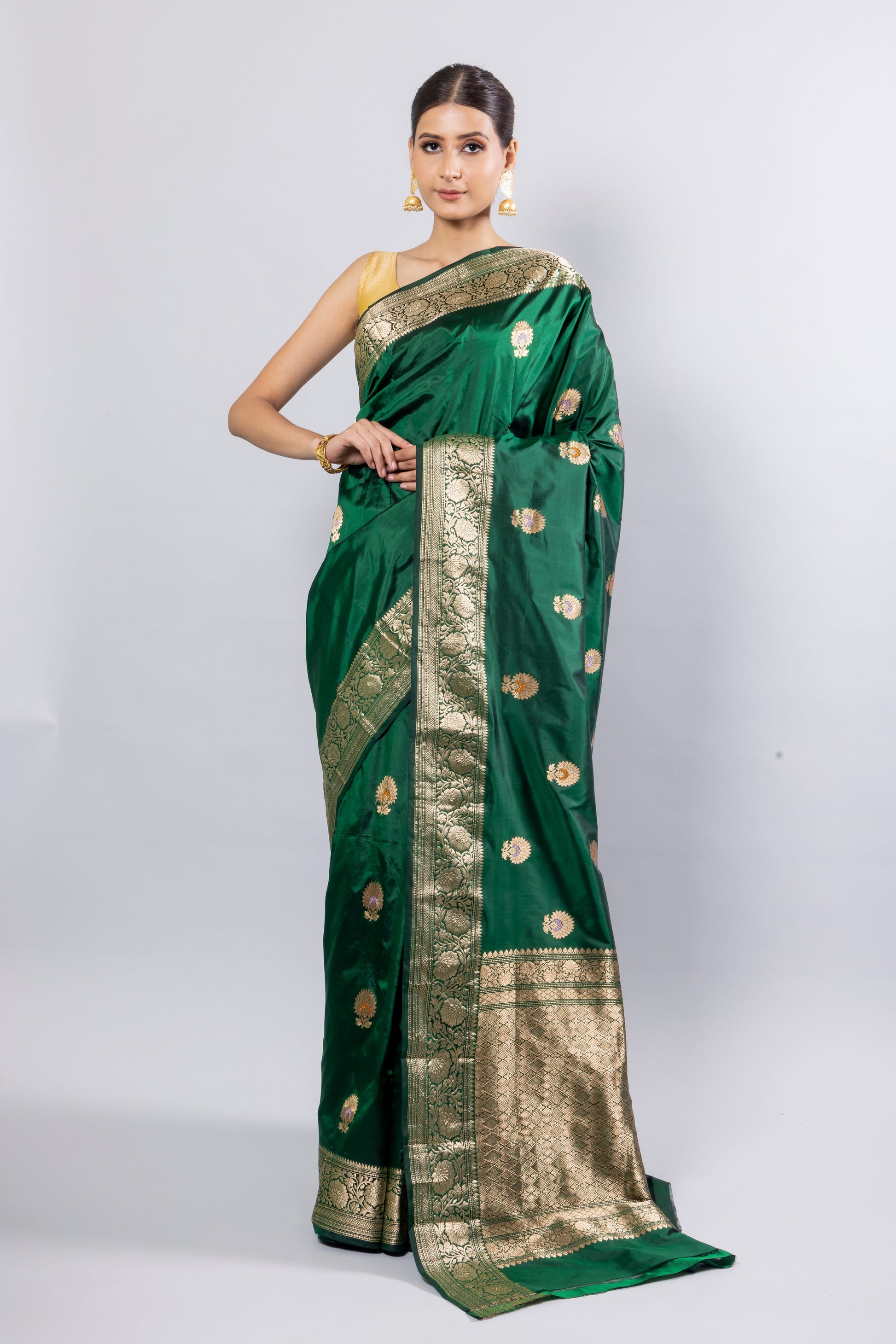 Bottle Green Handwoven Kadwa Katan Silk Saree - Panaya