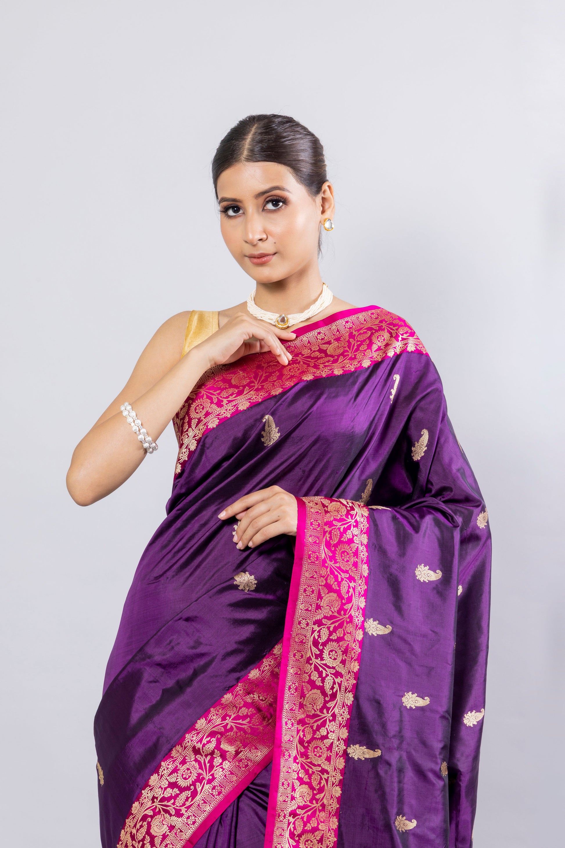 Magenta Handwoven Kadwa Katan Silk Saree - Panaya