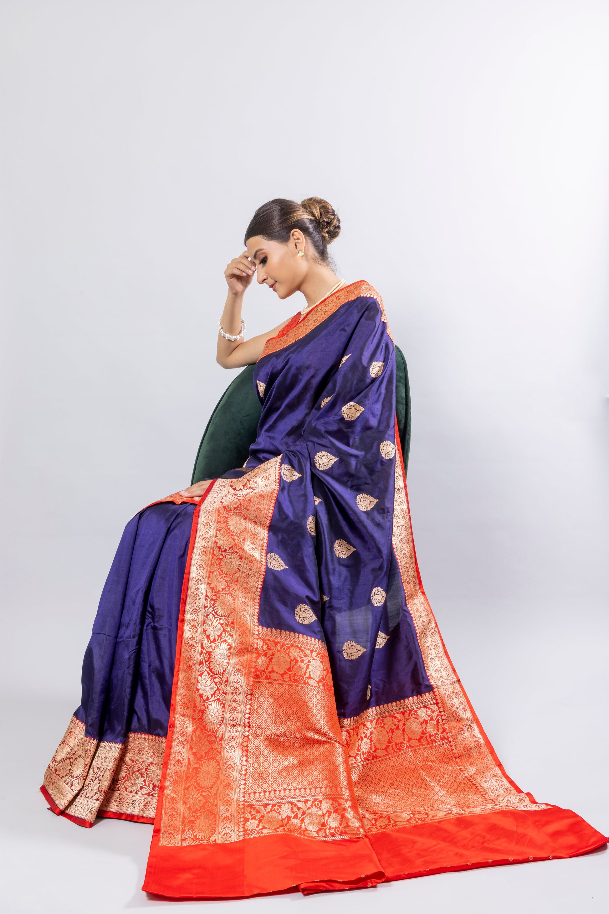 Royal Blue Handwoven Kadwa Katan Silk Saree - Panaya