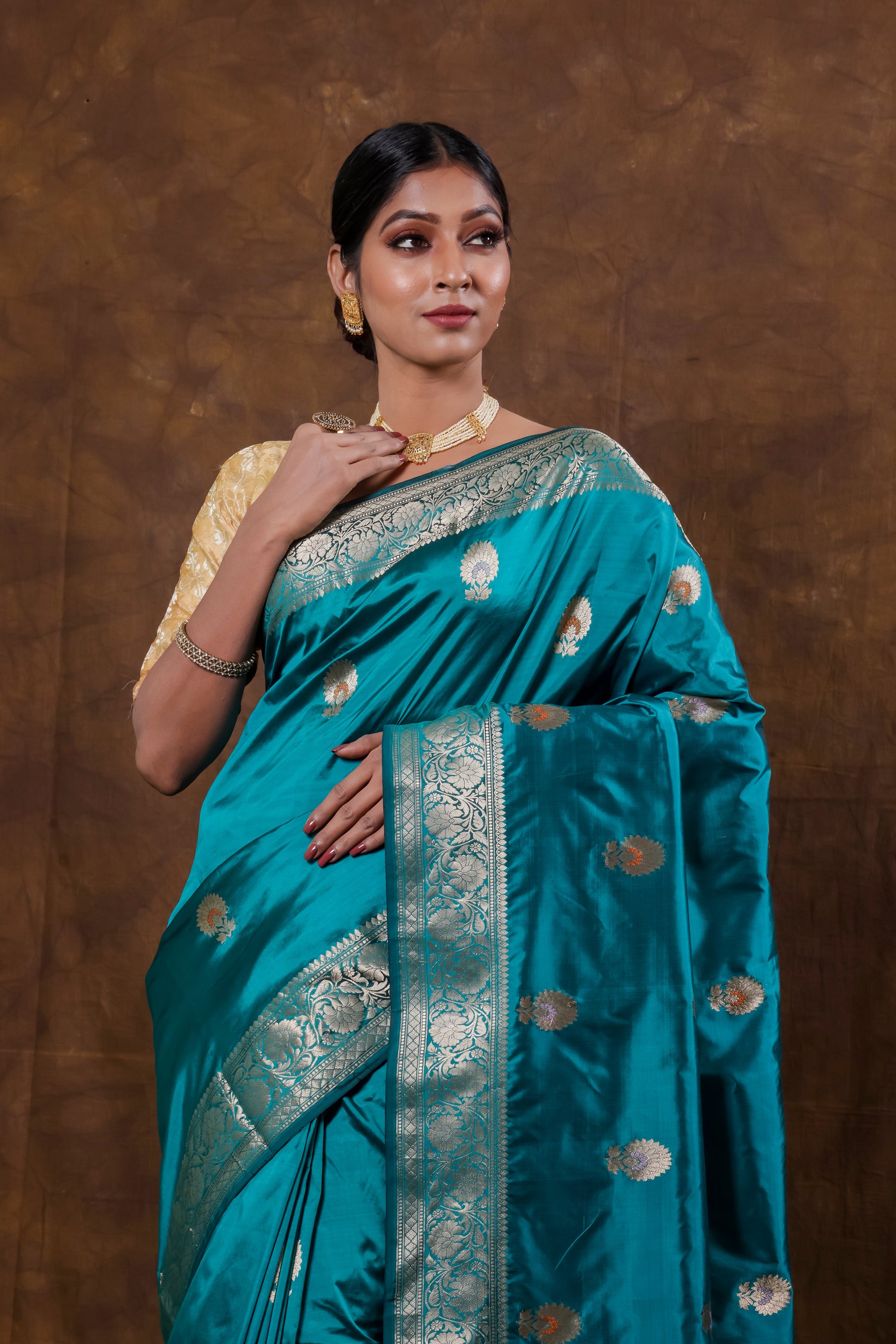 Turquoise Blue Handwoven Kadwa Katan Silk Saree - Panaya