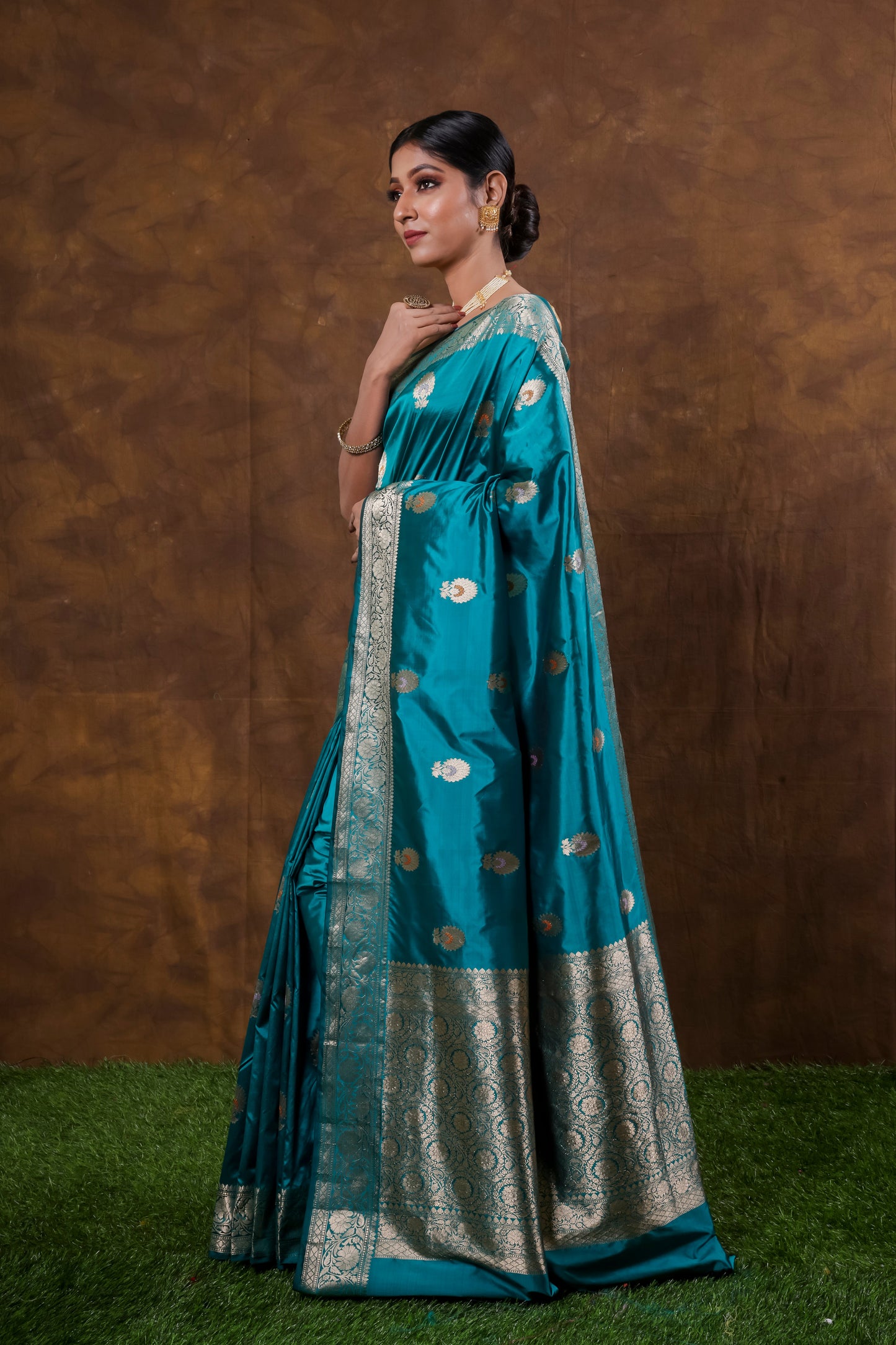 Turquoise Blue Handwoven Kadwa Katan Silk Saree - Panaya