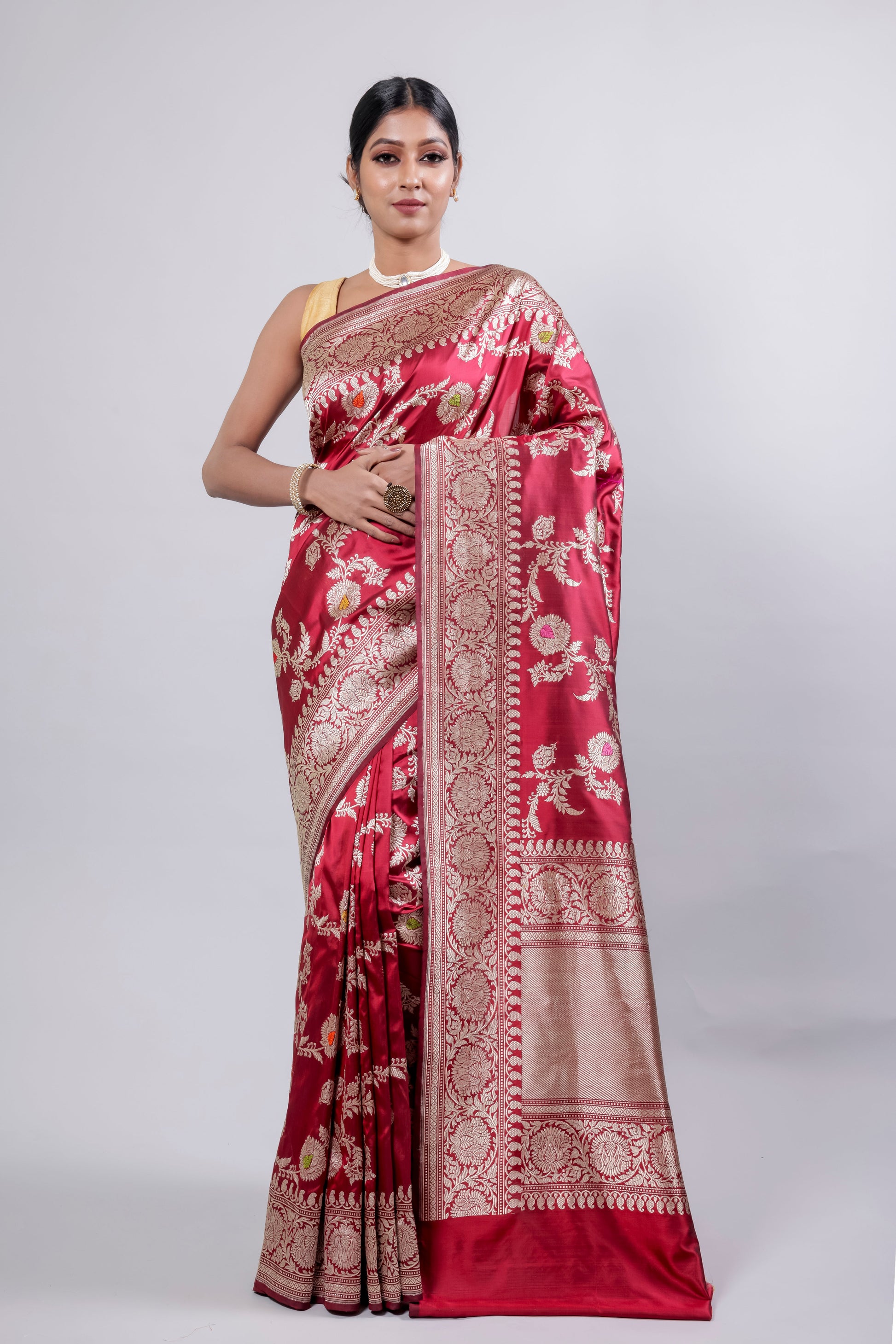 Maroon Handwoven Kadwa Katan Silk Saree - Panaya