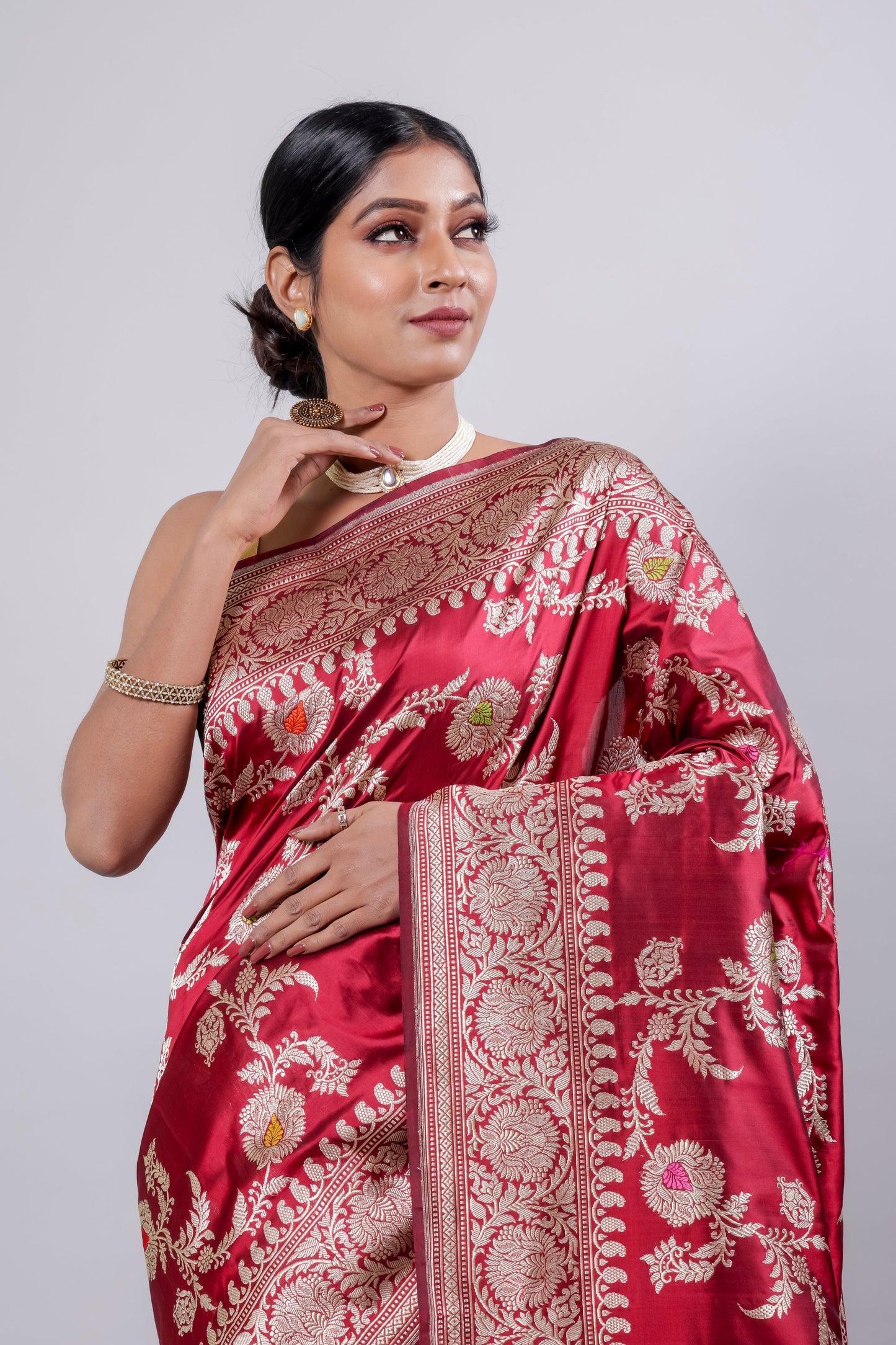 Maroon Handwoven Kadwa Katan Silk Saree - Panaya