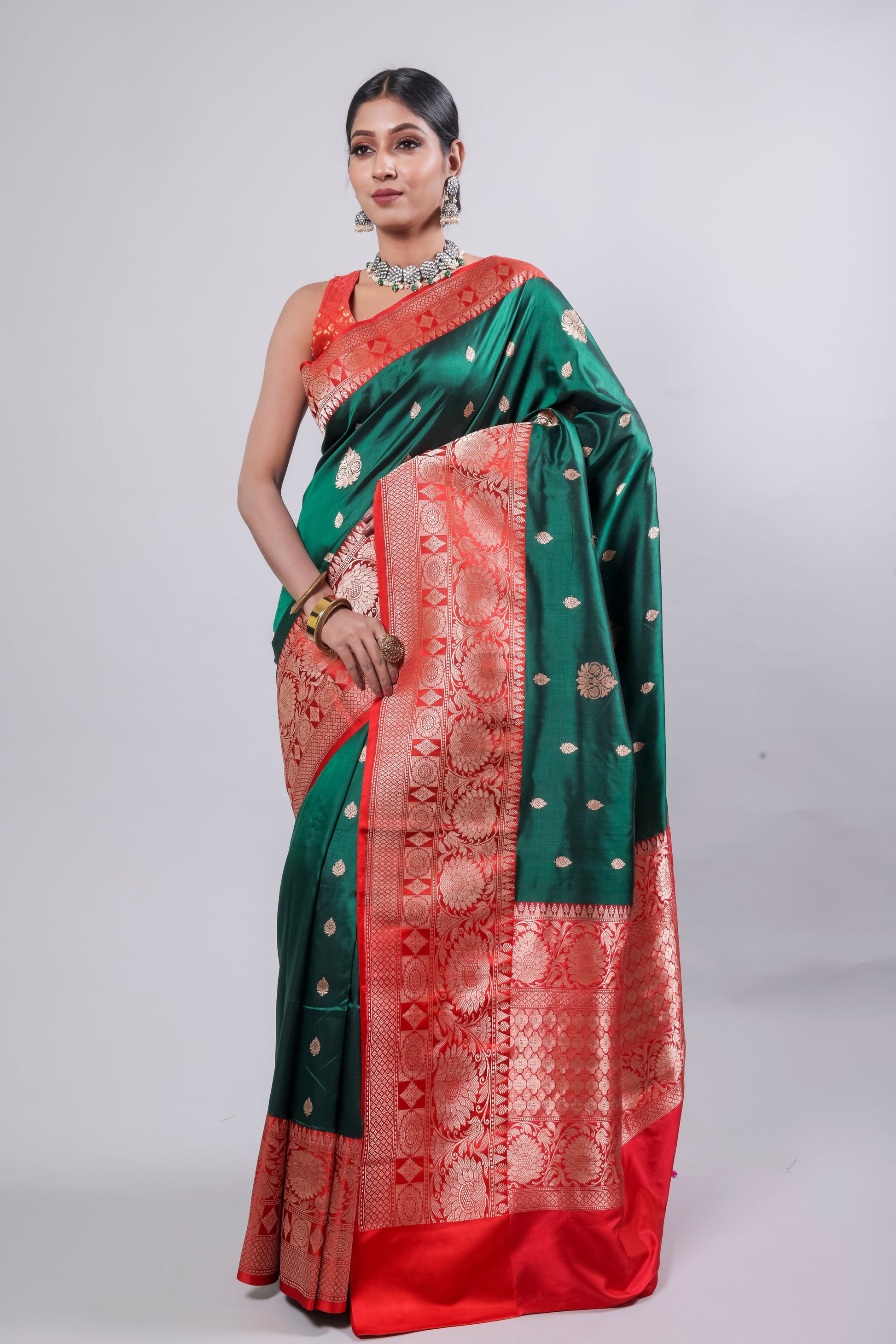 Green Handwoven Kadwa Katan Pure Silk Saree - Panaya