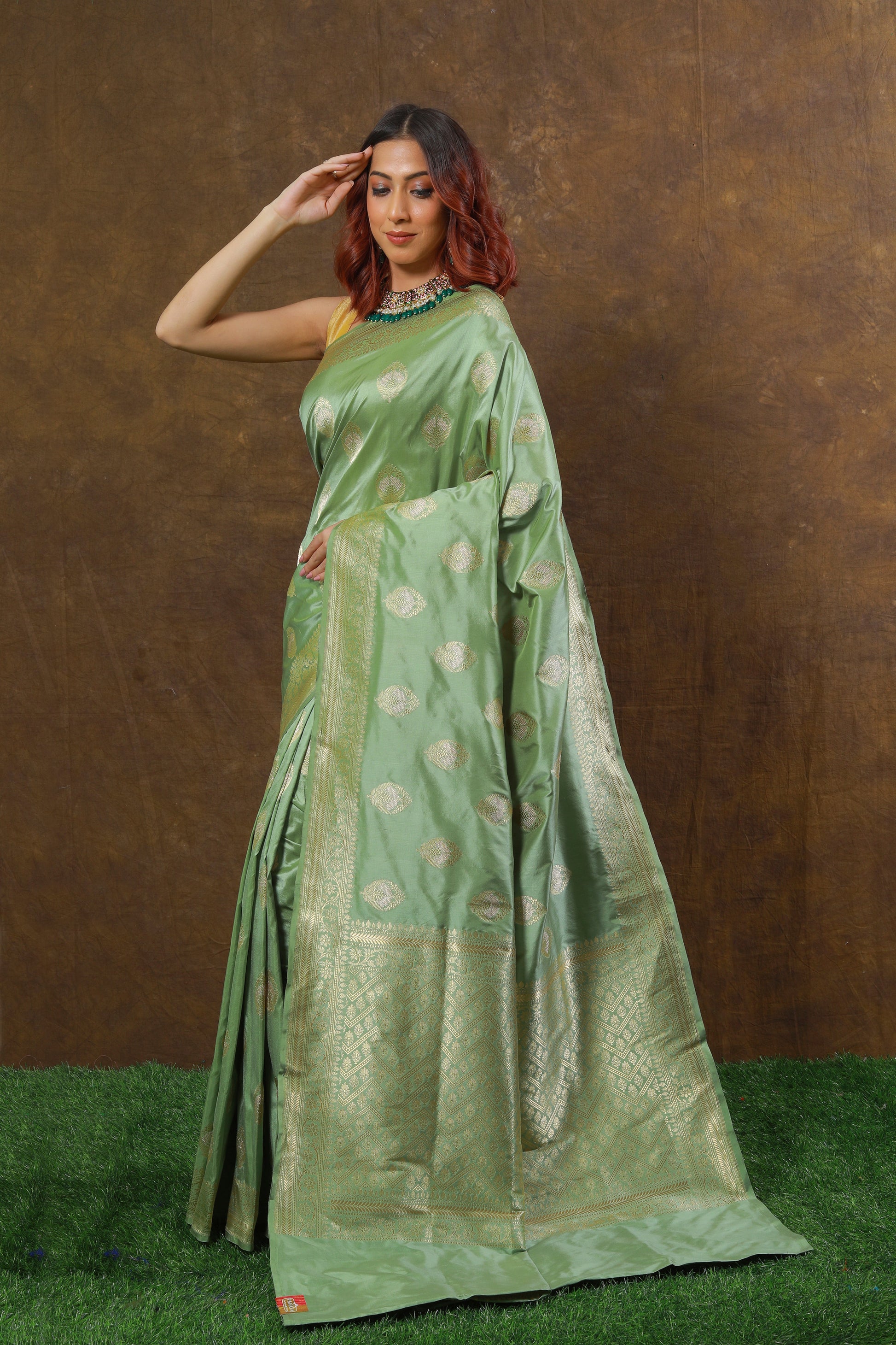 Pista Green Handwoven Kadwa Katan Silk Saree - Panaya