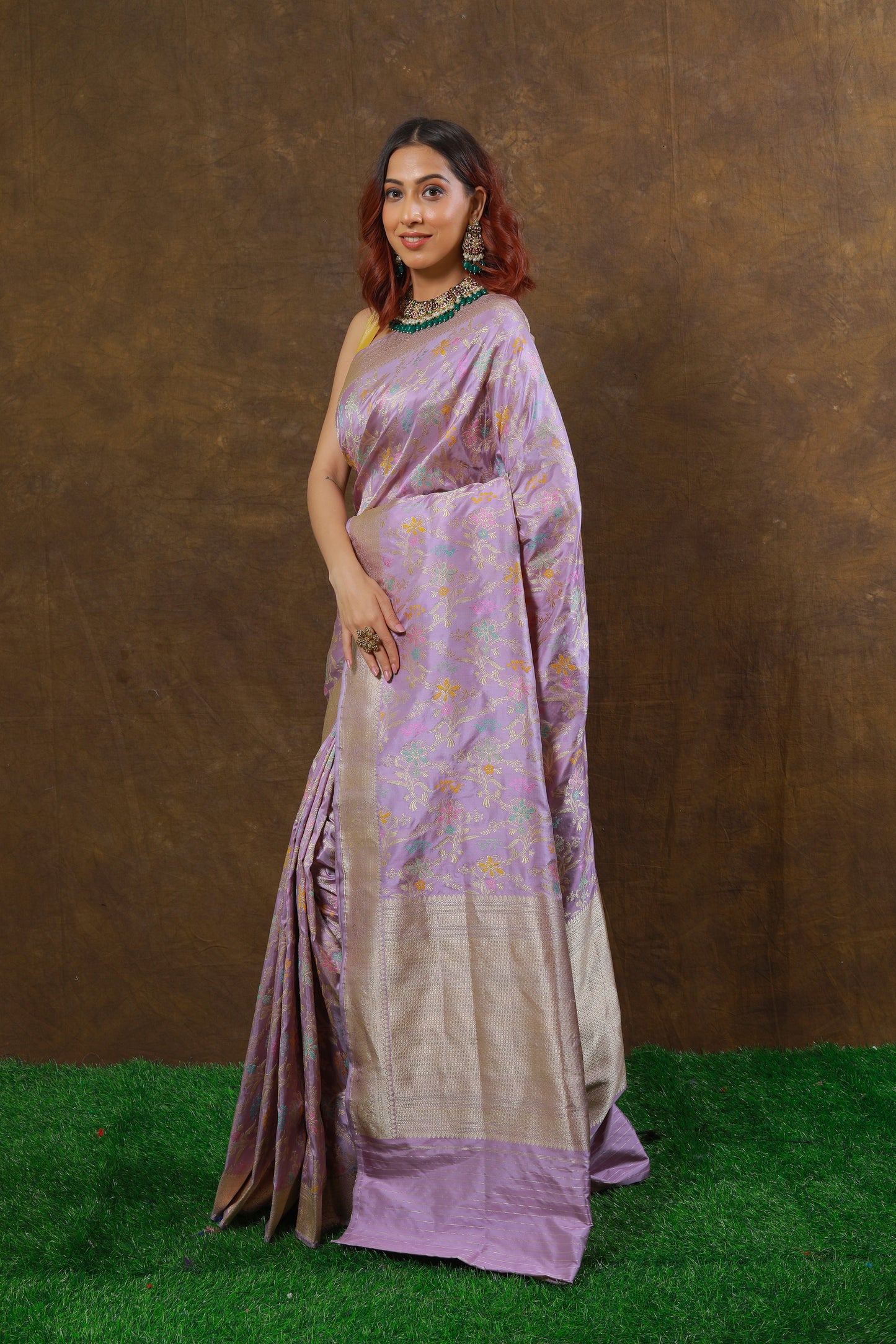 Lavender Handwoven Kadwa Katan Silk Saree - Panaya