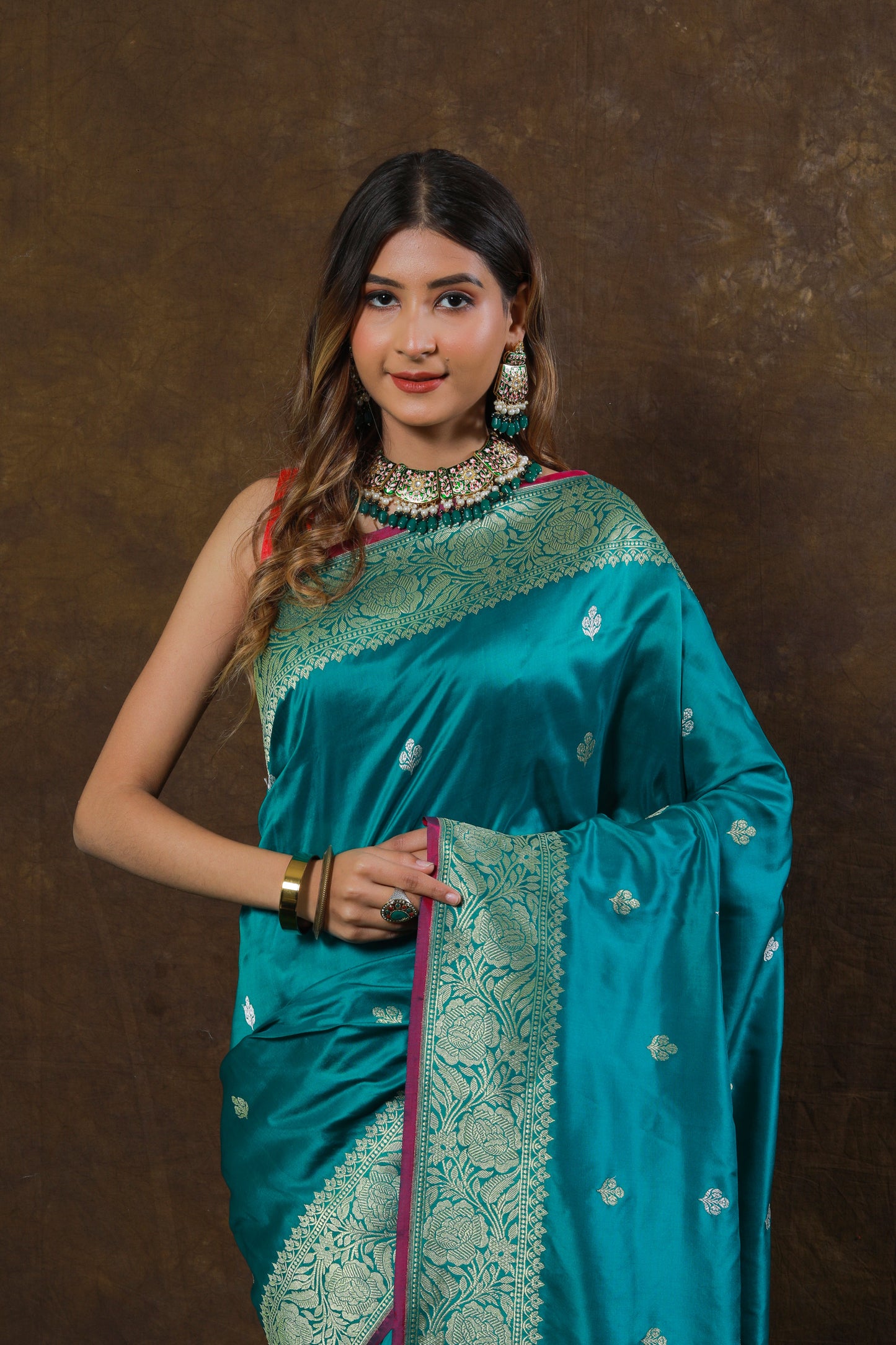 Teal Handwoven Kadwa Katan Silk Saree - Panaya