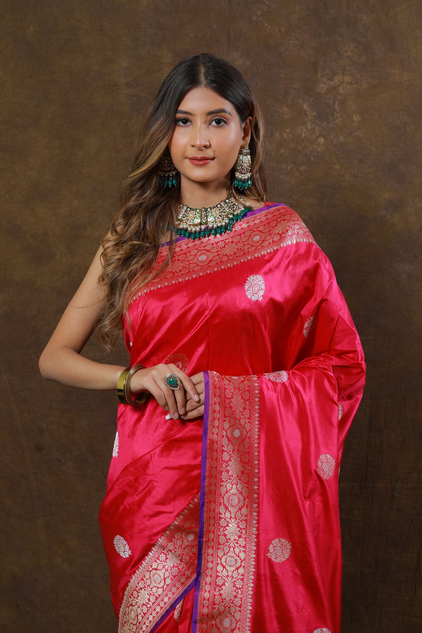 Red Handwoven Kadwa Katan Silk Saree - Panaya