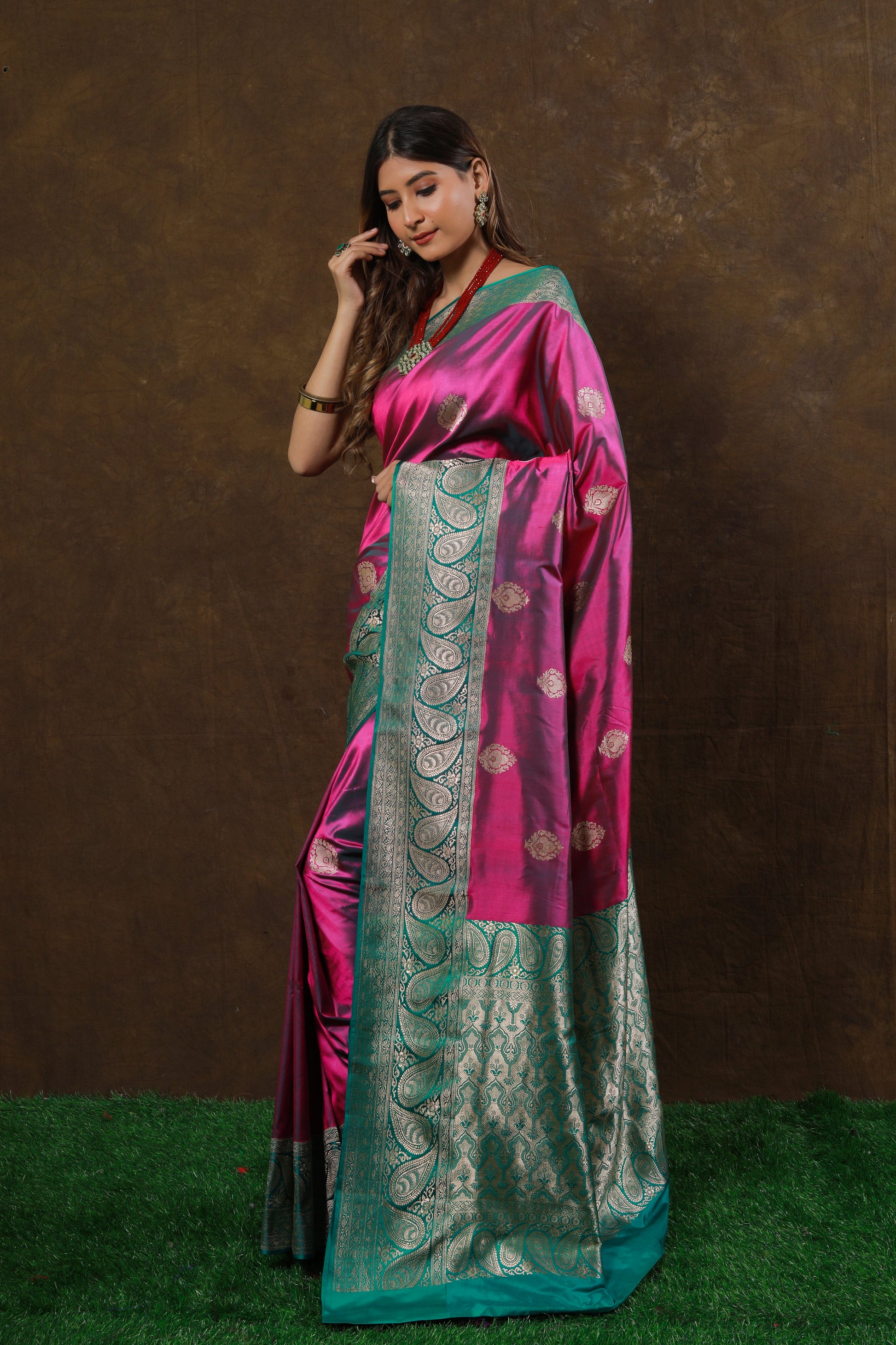 Magenta Handwoven Kadwa Katan Pure Silk Saree - Panaya