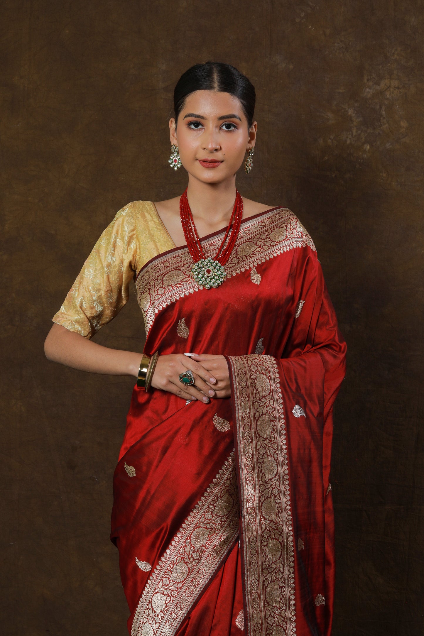 Maroon Handwoven Kadwa Katan Silk Saree - Panaya