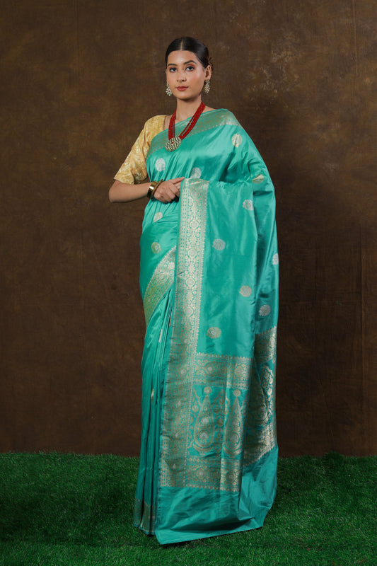 Light Green Handwoven Kadwa Katan Silk Saree - Panaya