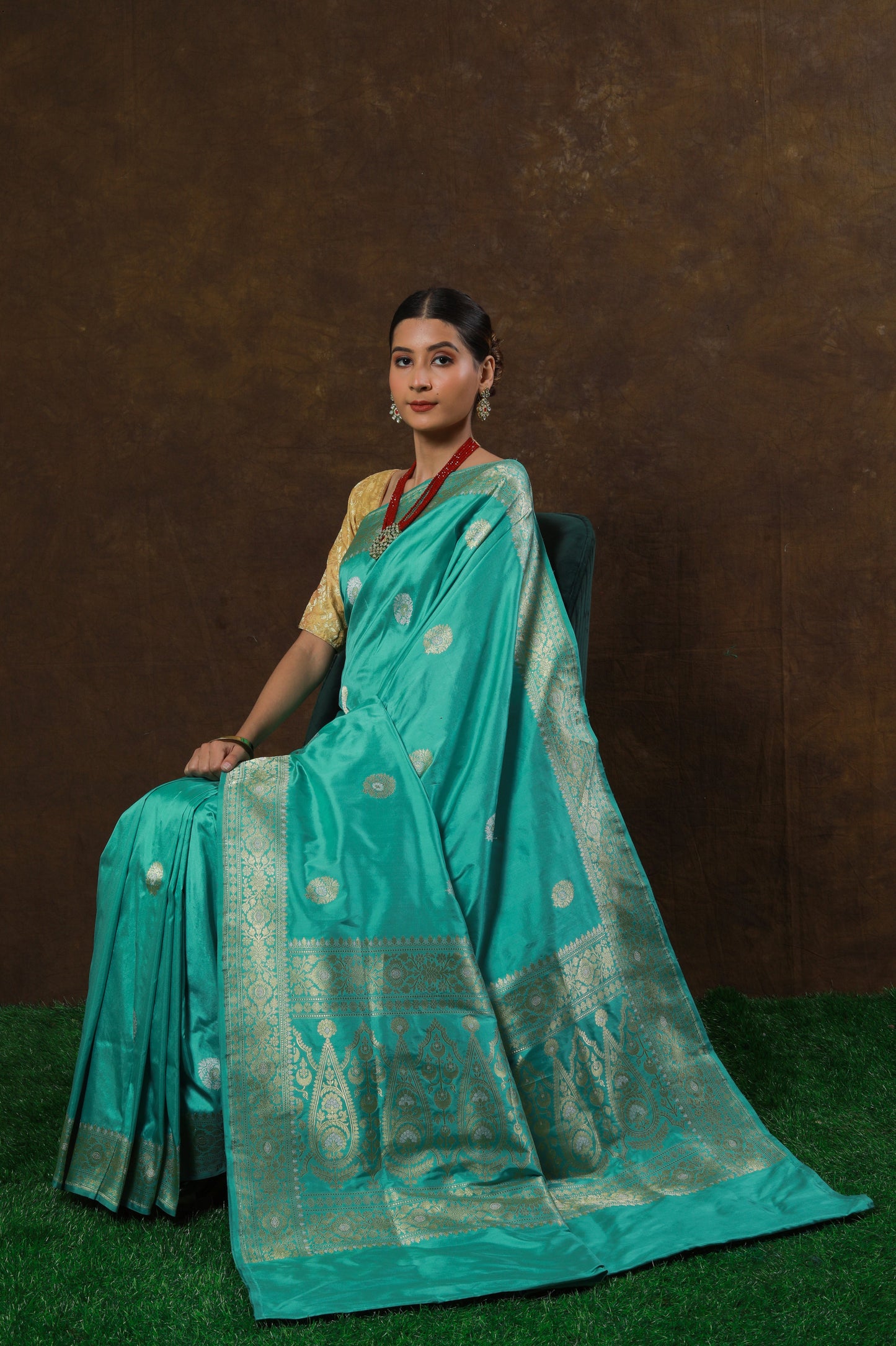 Light Green Handwoven Kadwa Katan Silk Saree - Panaya