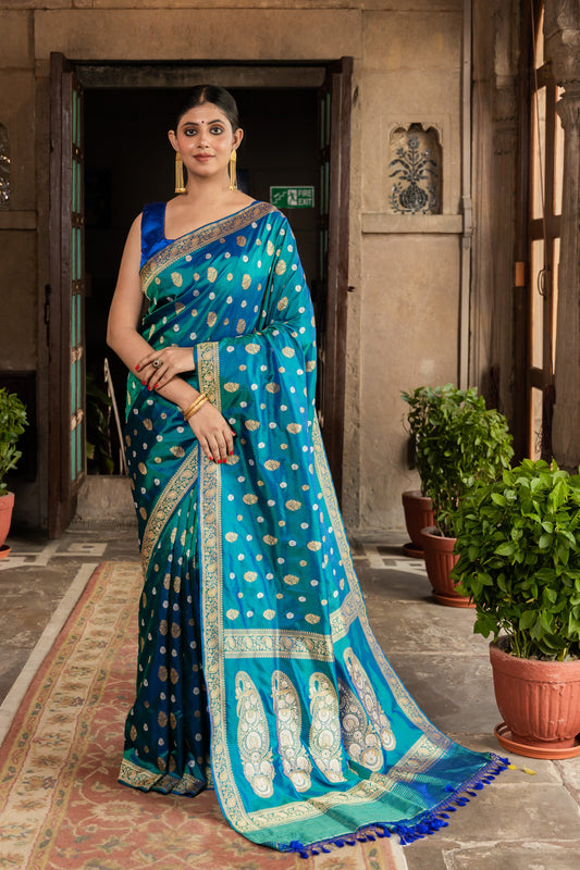 Teal Handwoven Kadwa Katan Silk Saree - Panaya