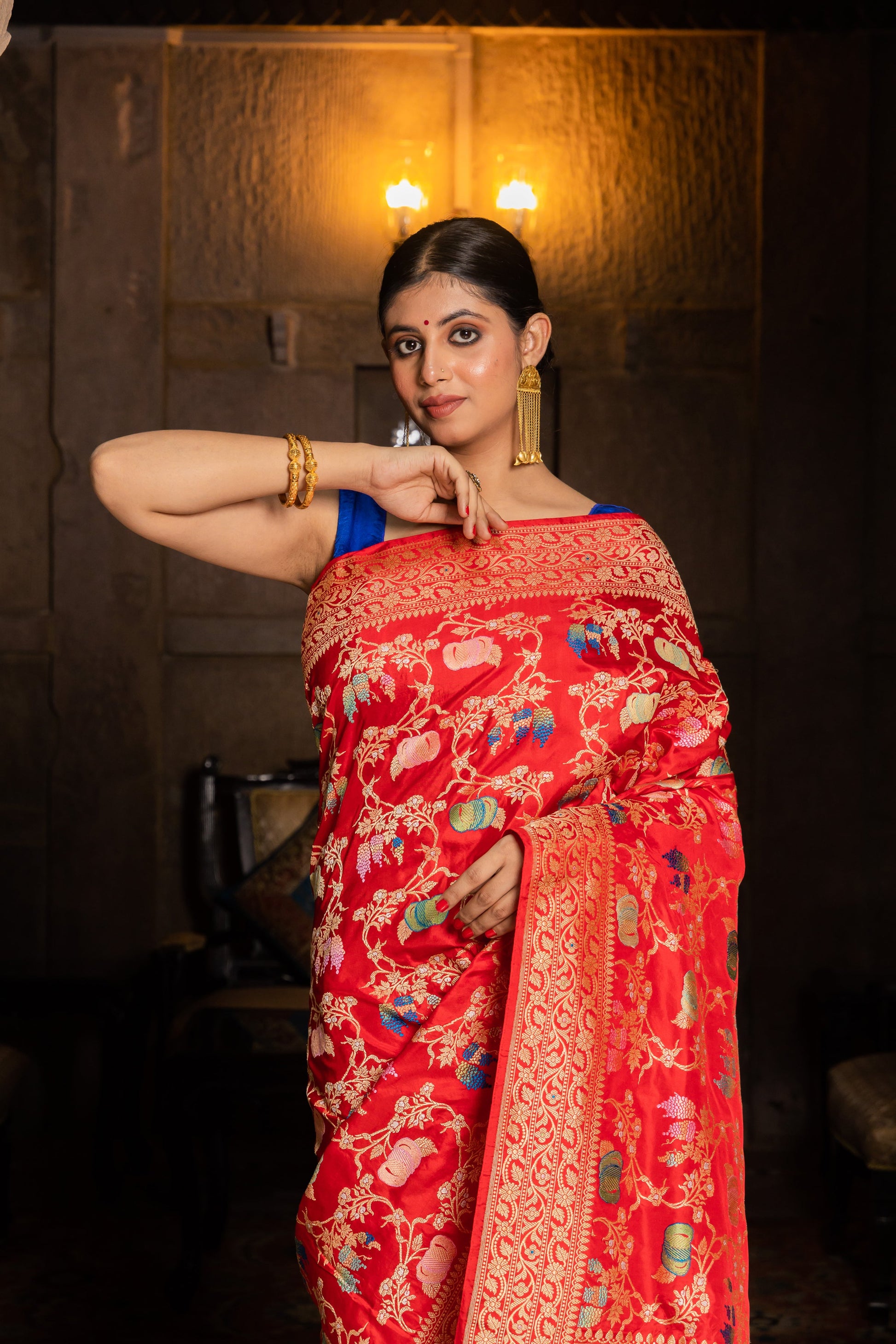 Red Handwoven Kadwa Katan Silk Saree - Panaya