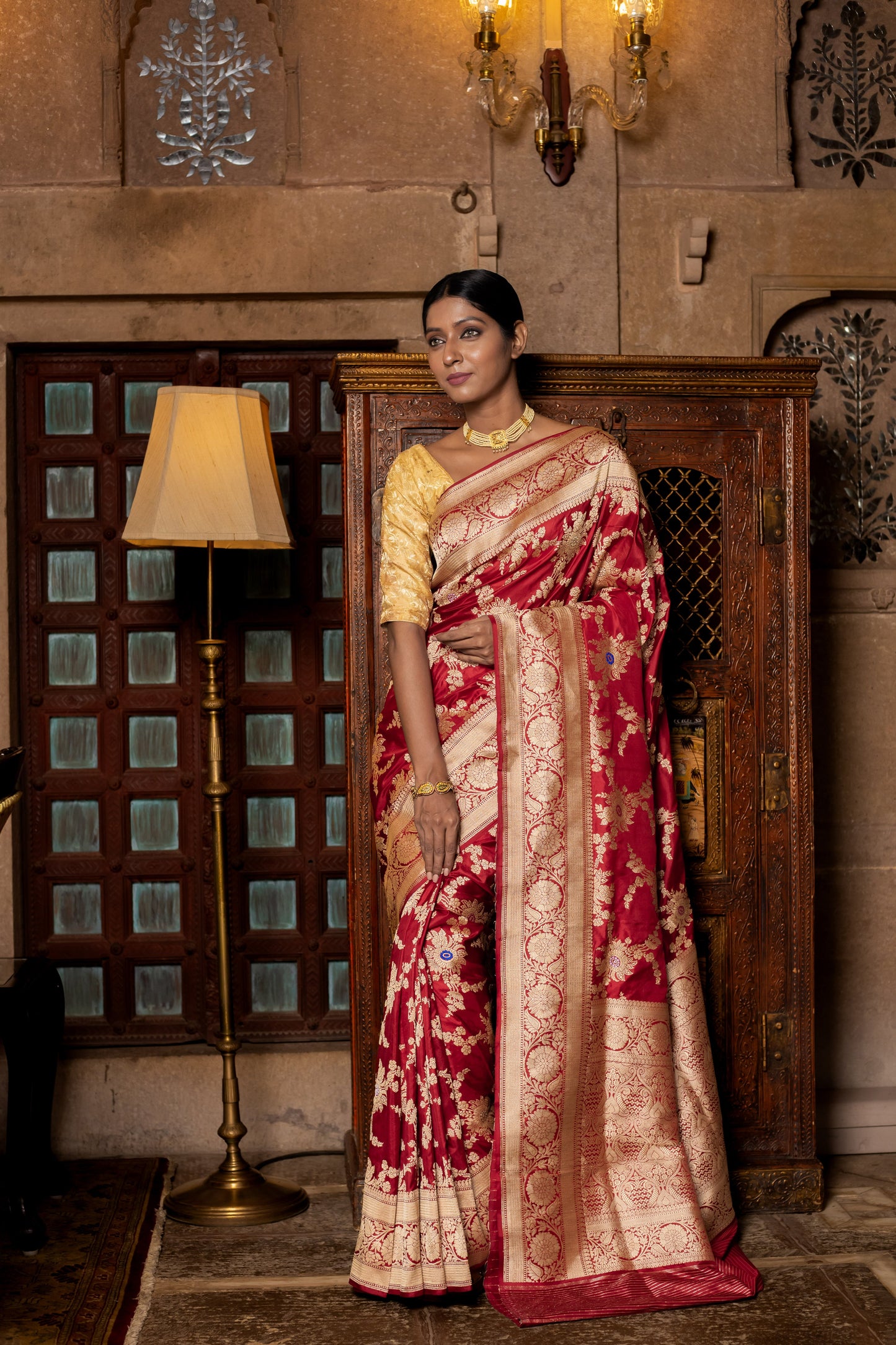 Red Handwoven Kadwa Katan Silk Saree - Panaya