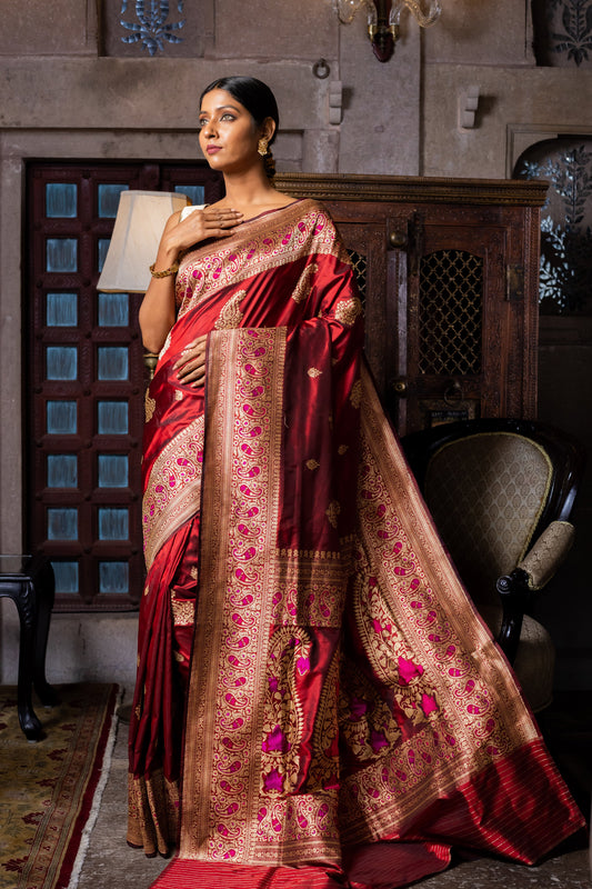 Maroon Handwoven Kadwa Katan Silk Saree - Panaya