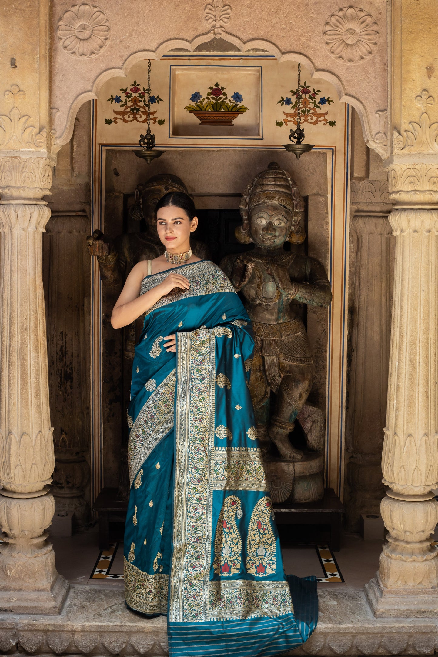 Teal Handwoven Kadwa Katan Silk Saree - Panaya