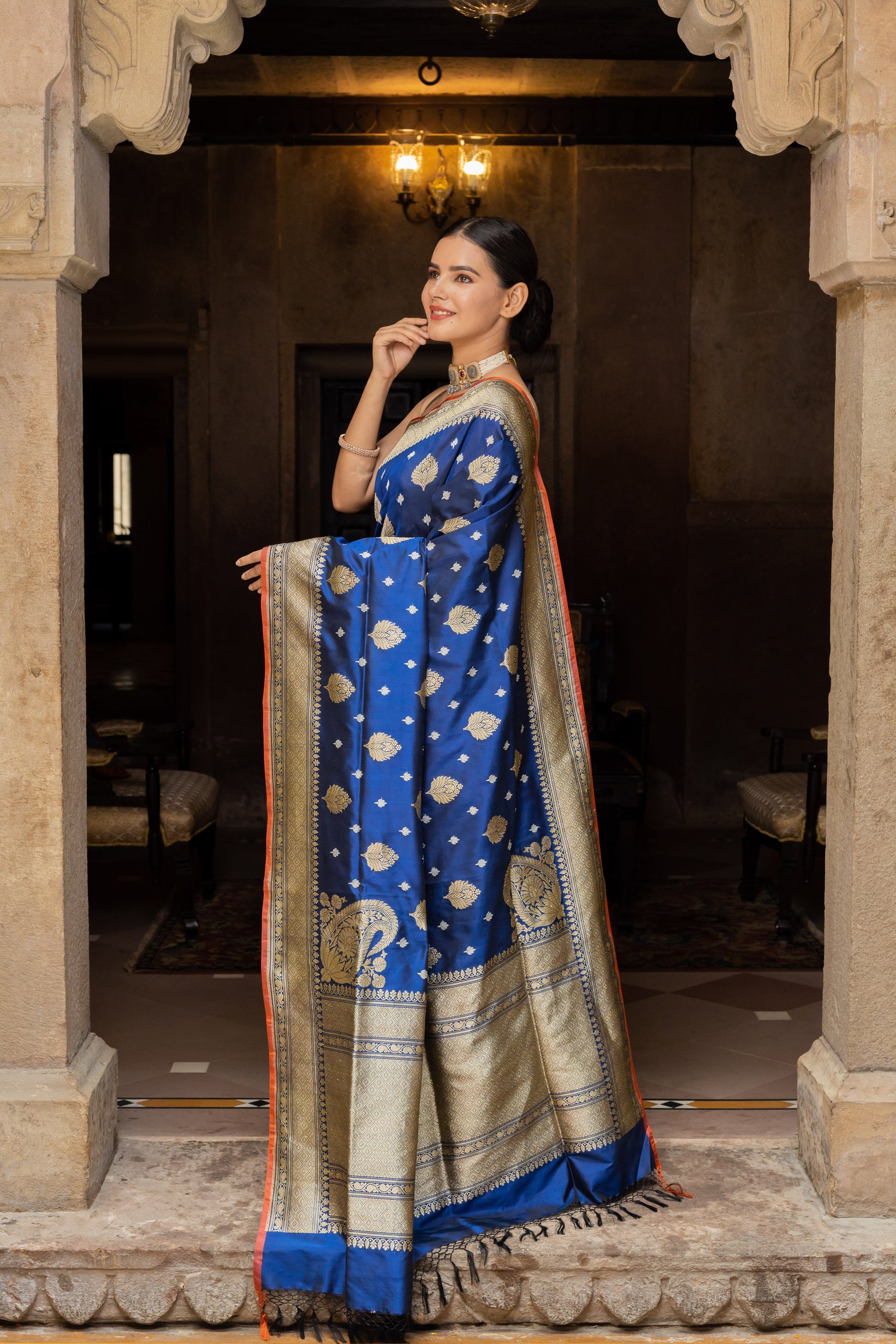 Royal Blue Handwoven Kadwa Katan Silk Saree - Panaya