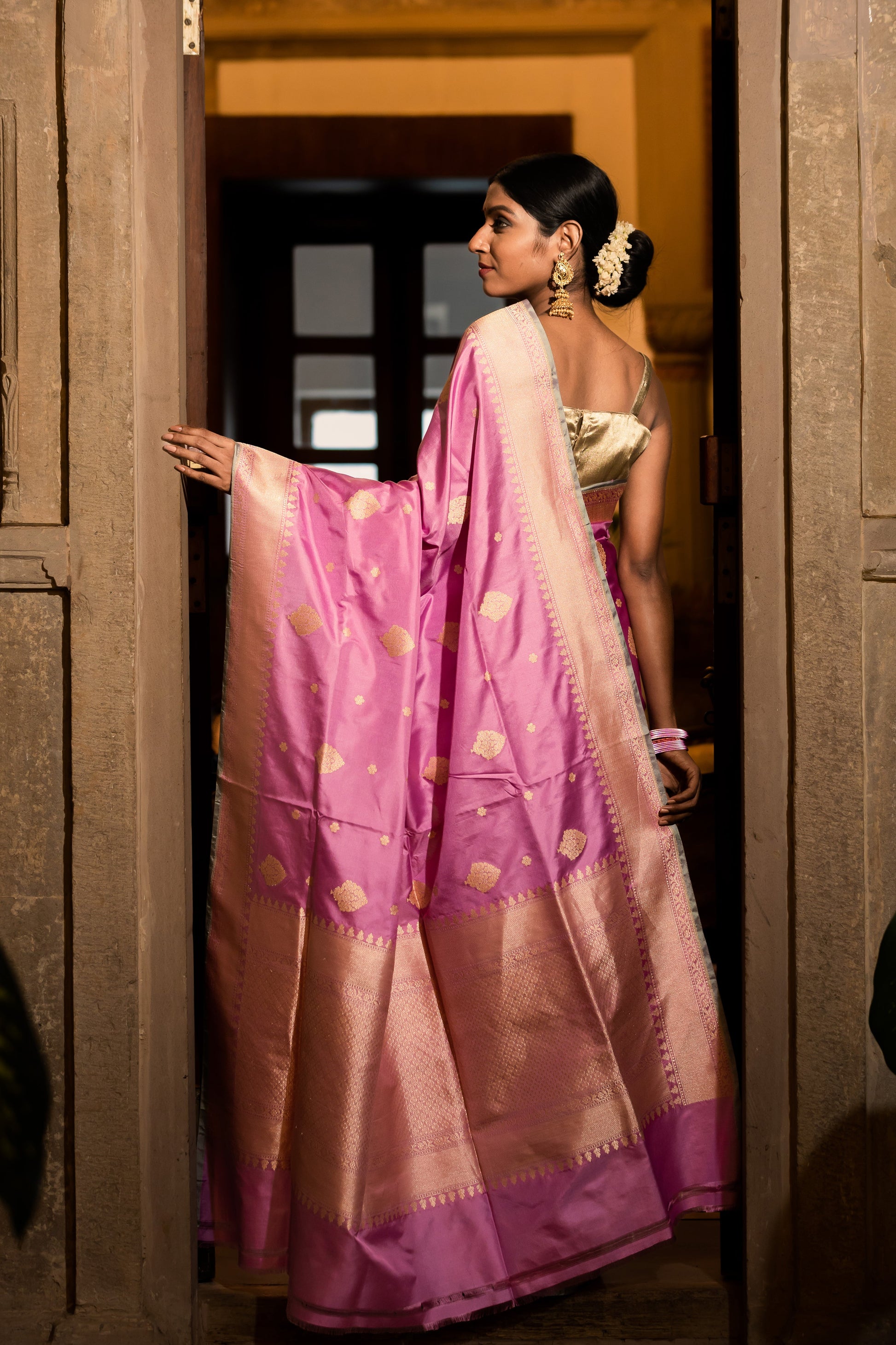 Pink Handwoven Kadwa Katan Pure Silk Saree - Panaya