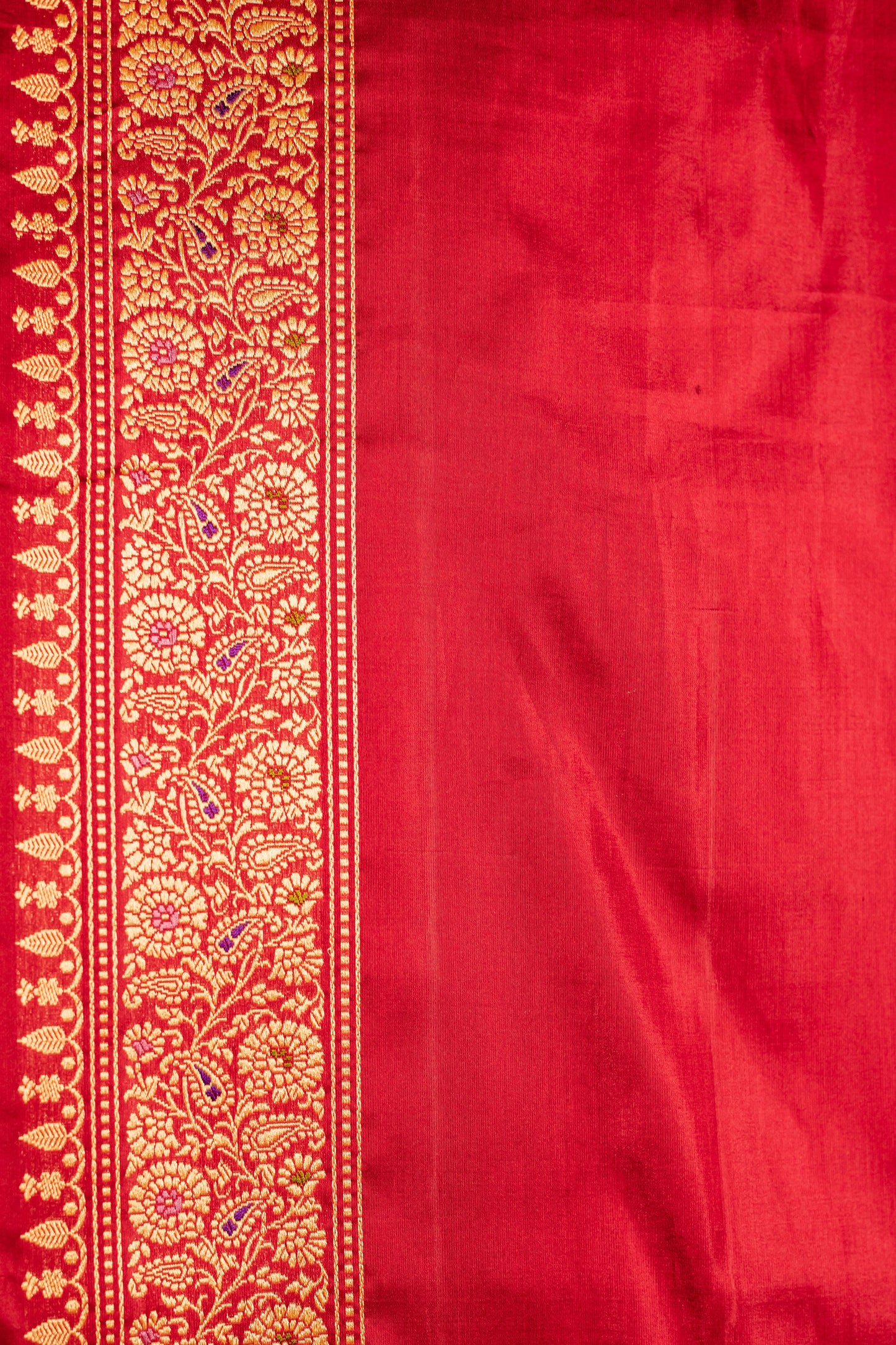 Maroon Handwoven Kadwa Katan Silk Saree - Panaya