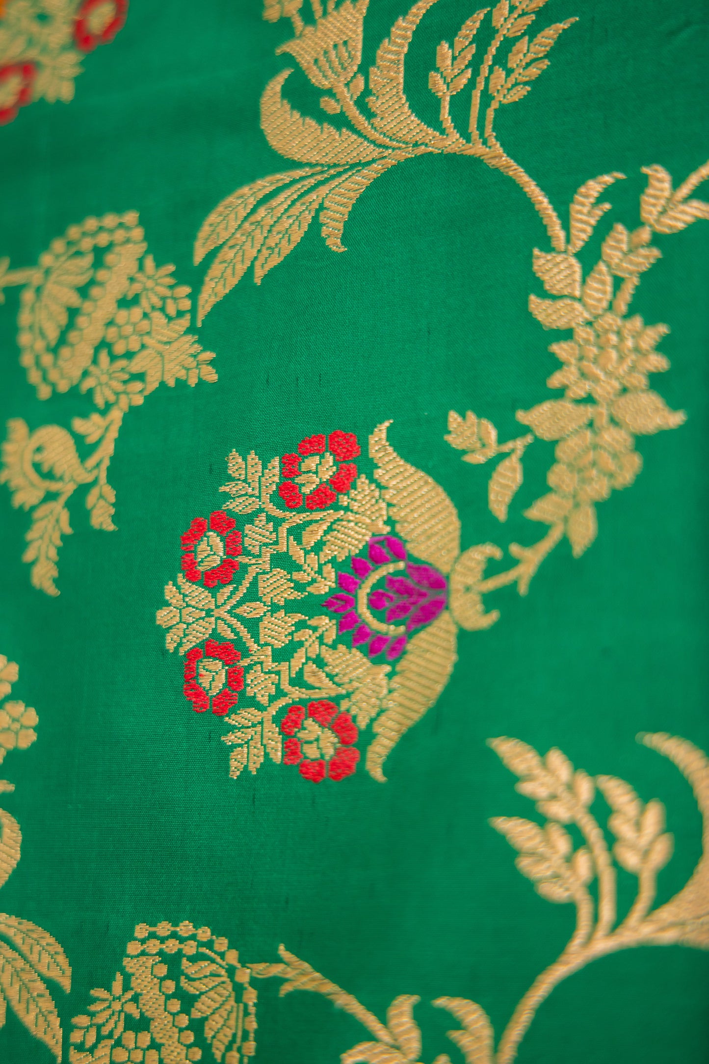 Green Katan Pure Silk Dupatta - Panaya