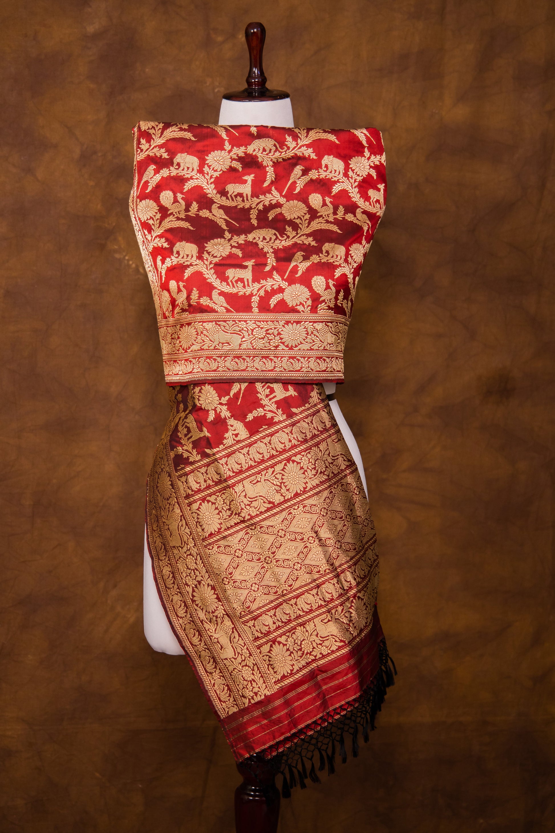 Maroon Katan Pure Silk Dupatta - Panaya