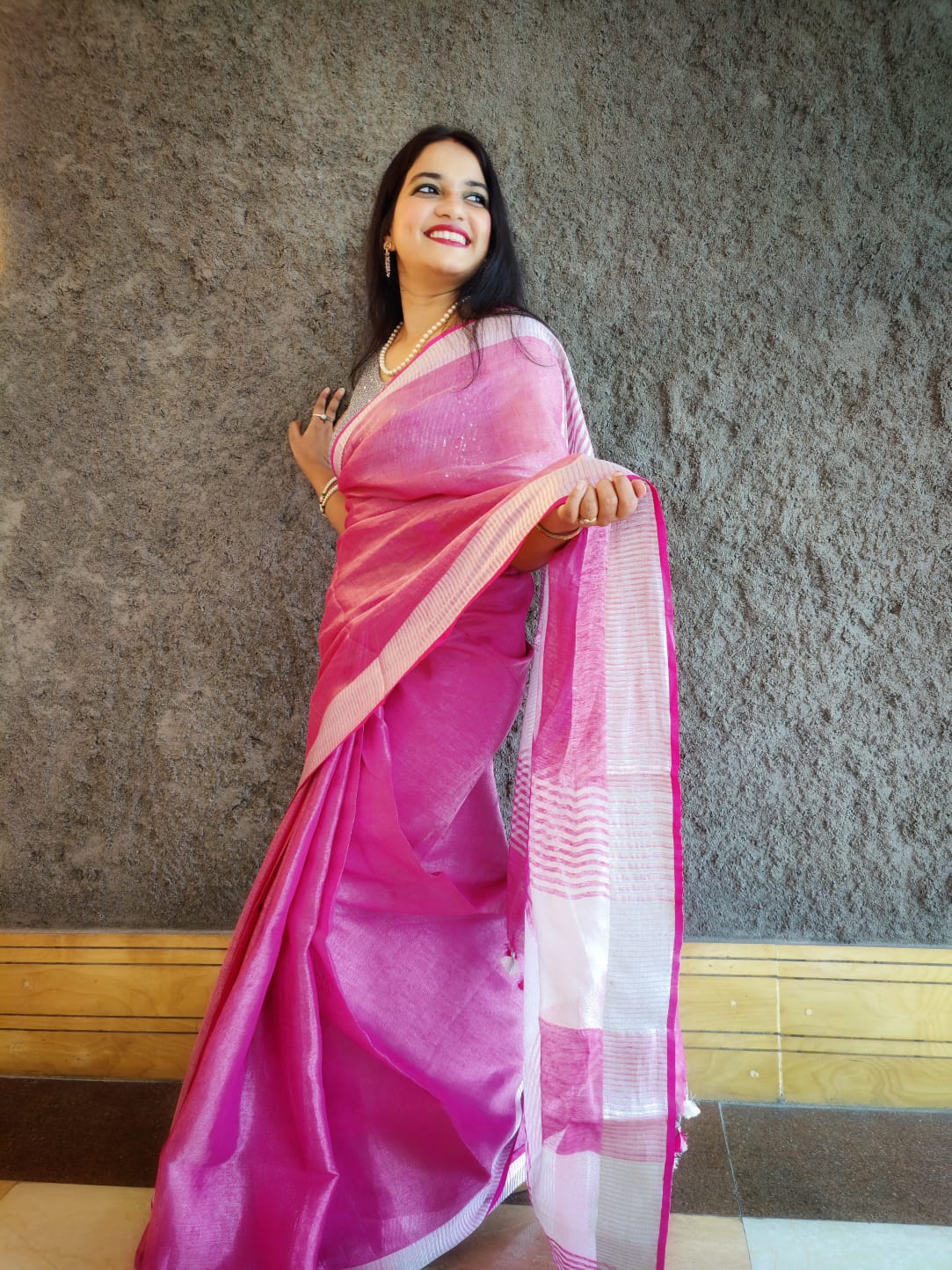 Pink Sparkle Tissue Linen Handloom saree