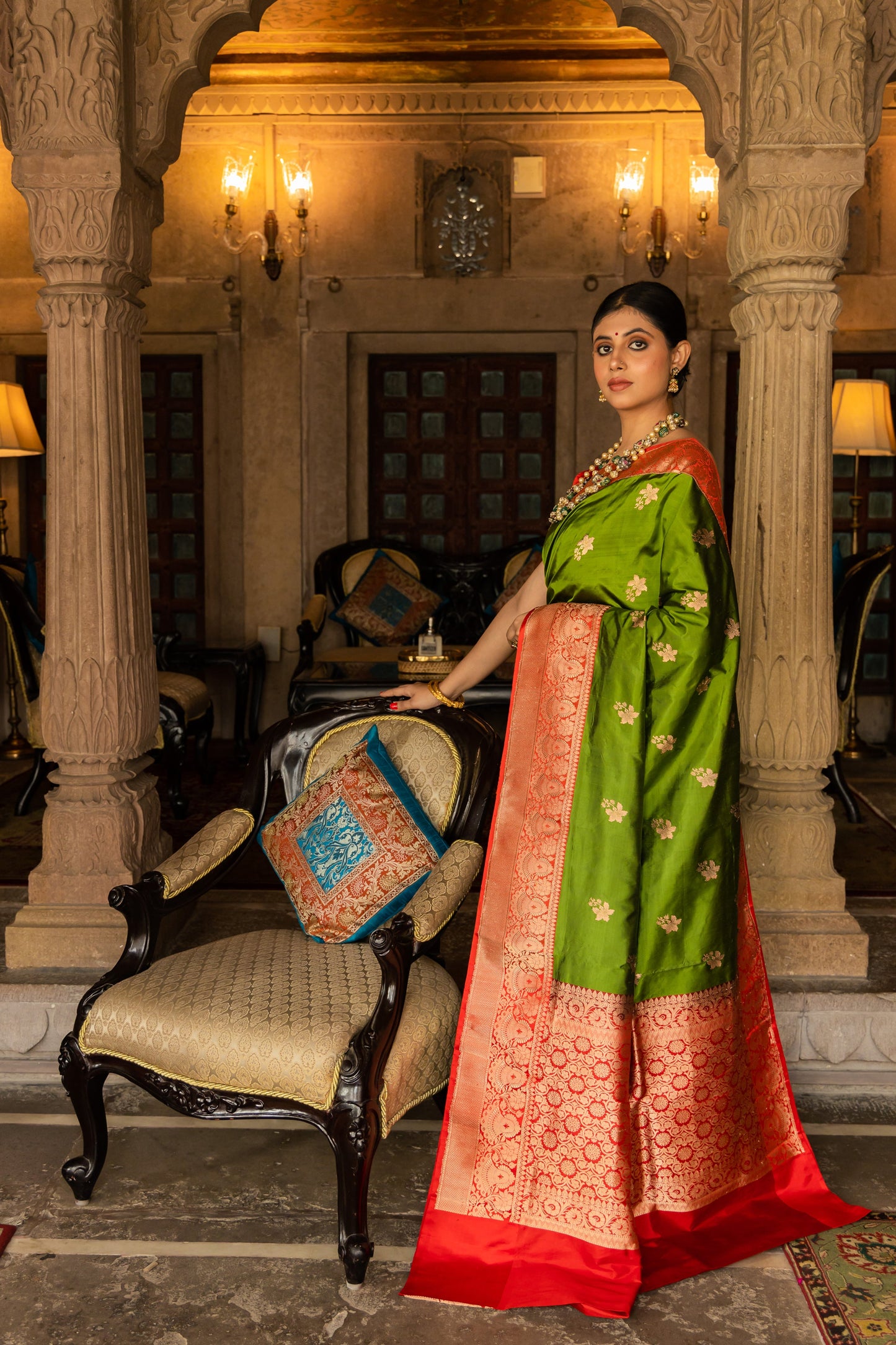 Parrot Green Handwoven Kadwa Katan Silk Saree - Panaya