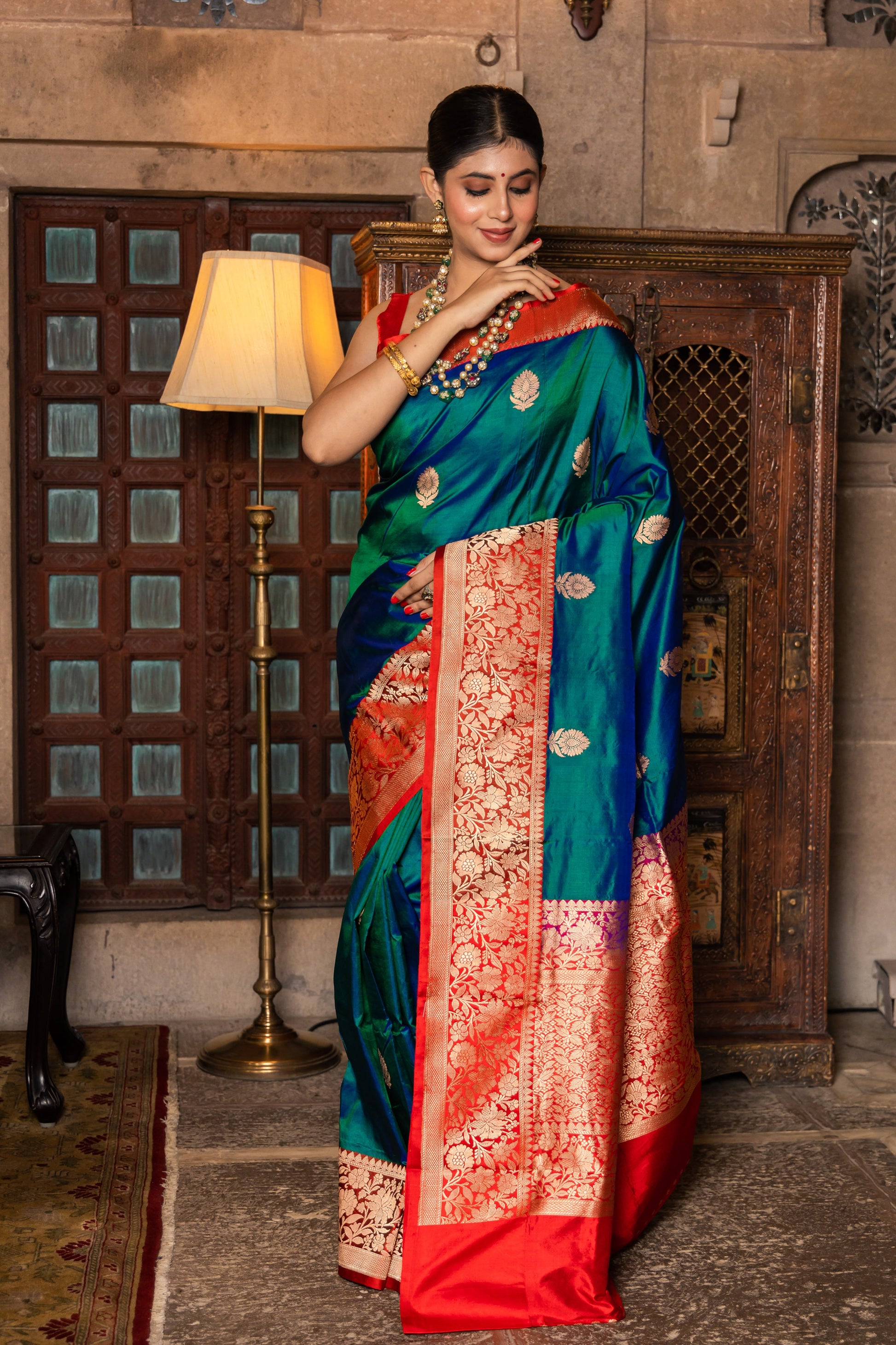 Teal Blue Handwoven Kadwa Katan Silk Saree - Panaya