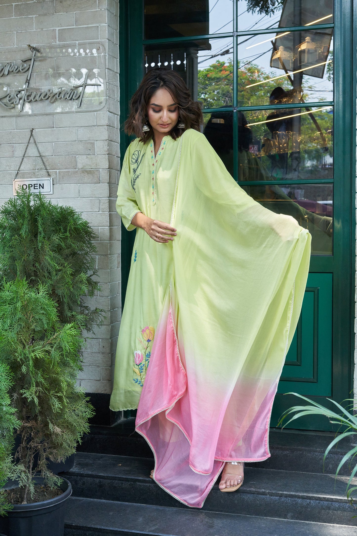 Gleaming Green Muslin Silk Printed Kurta set with Embroidery