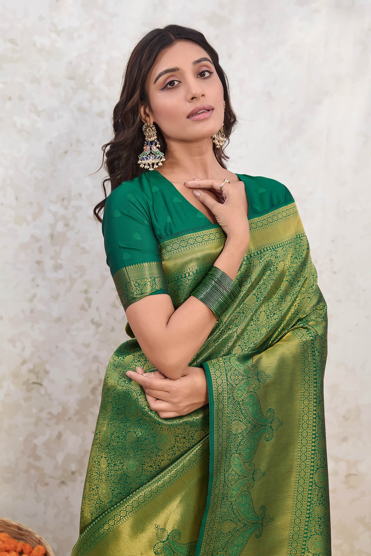 Green Ishkiya Zari Woven Silk Blend Banarasi Saree