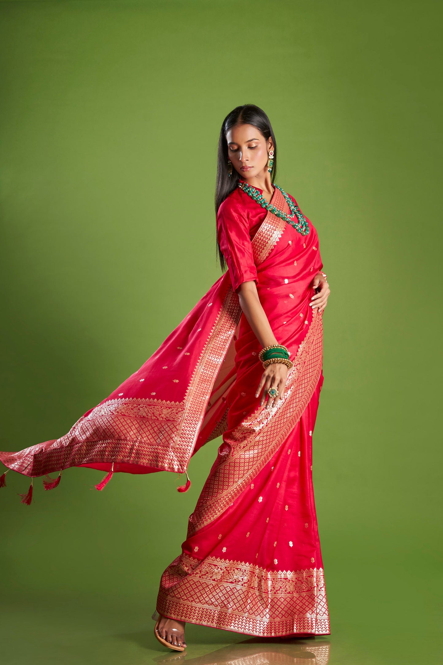 Red Organza Shimmer Khaddi Saree