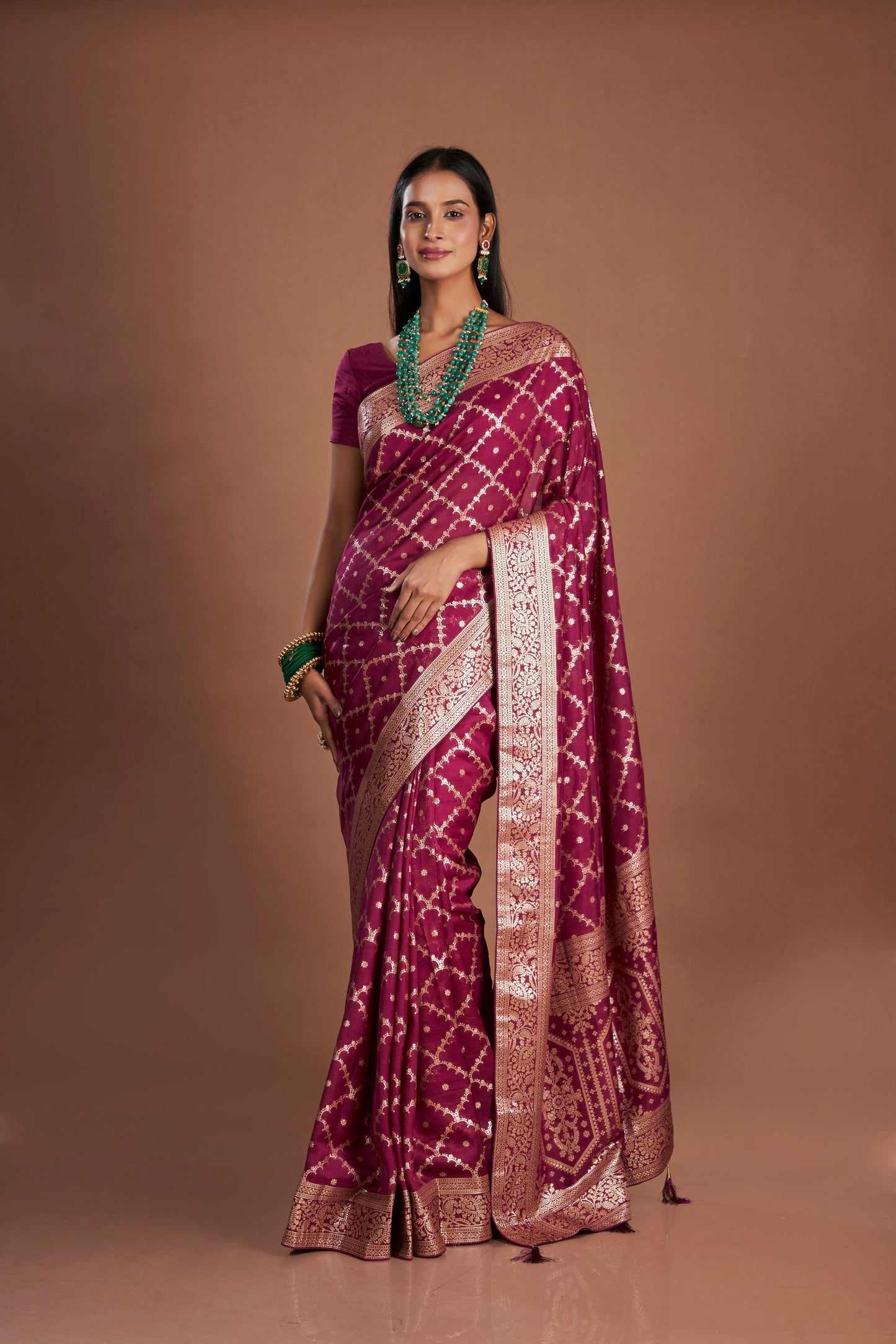 Women Wine Organza Weaving zari Saree