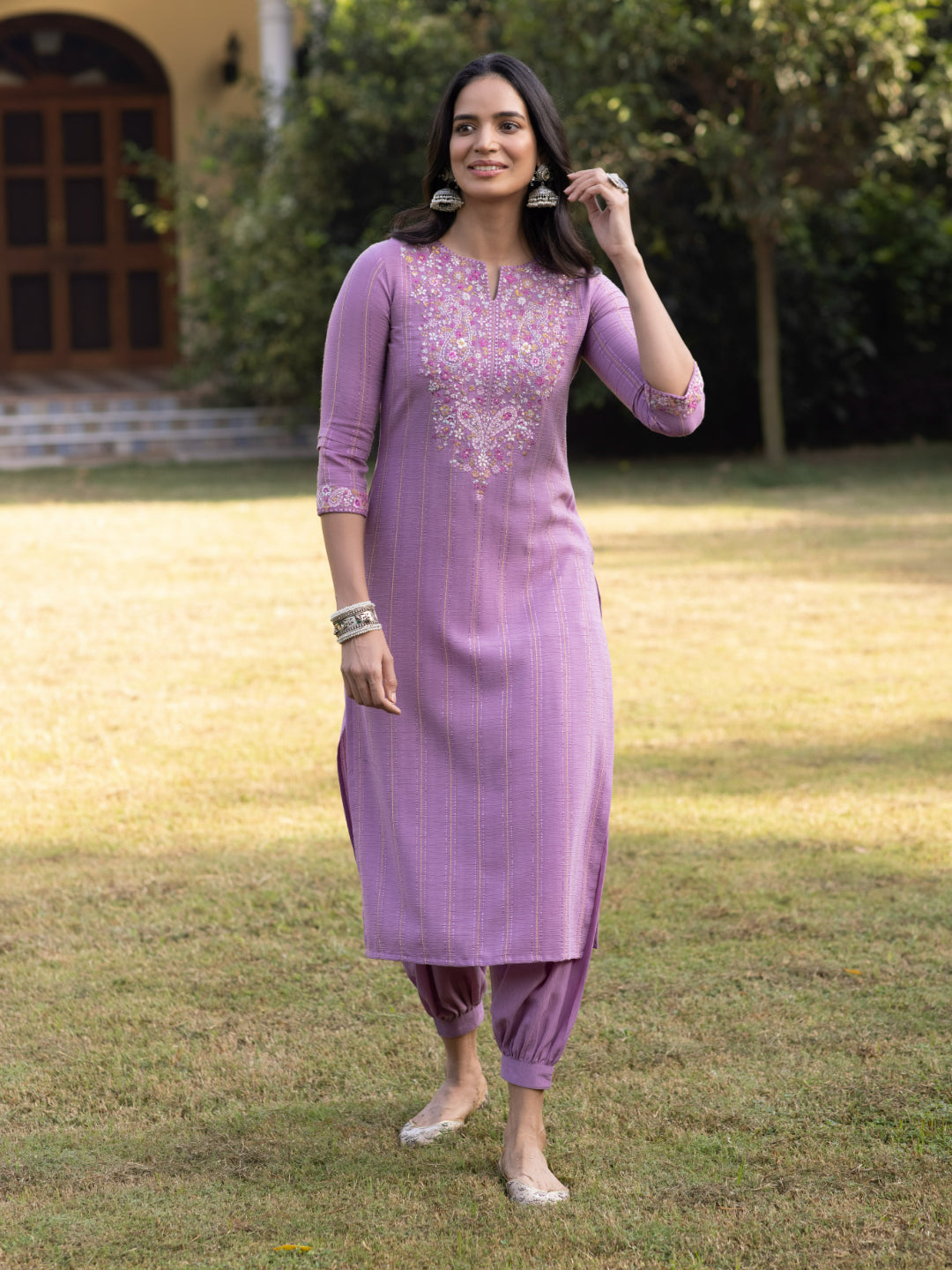 Lavender Fancy Fabric Kurta Set With Kashmiri Embroidery Work