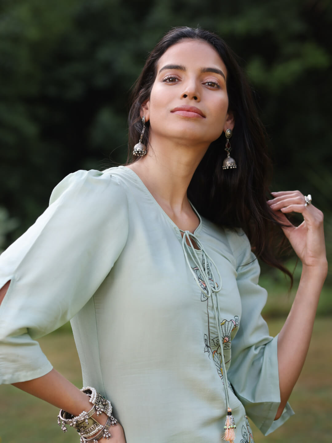 Mint Green Viscose Silk Kurta Set With Embroidery