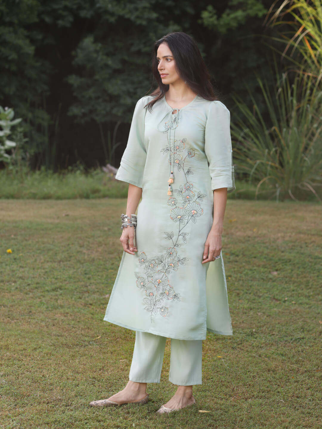 Mint Green Viscose Silk Kurta Set With Embroidery