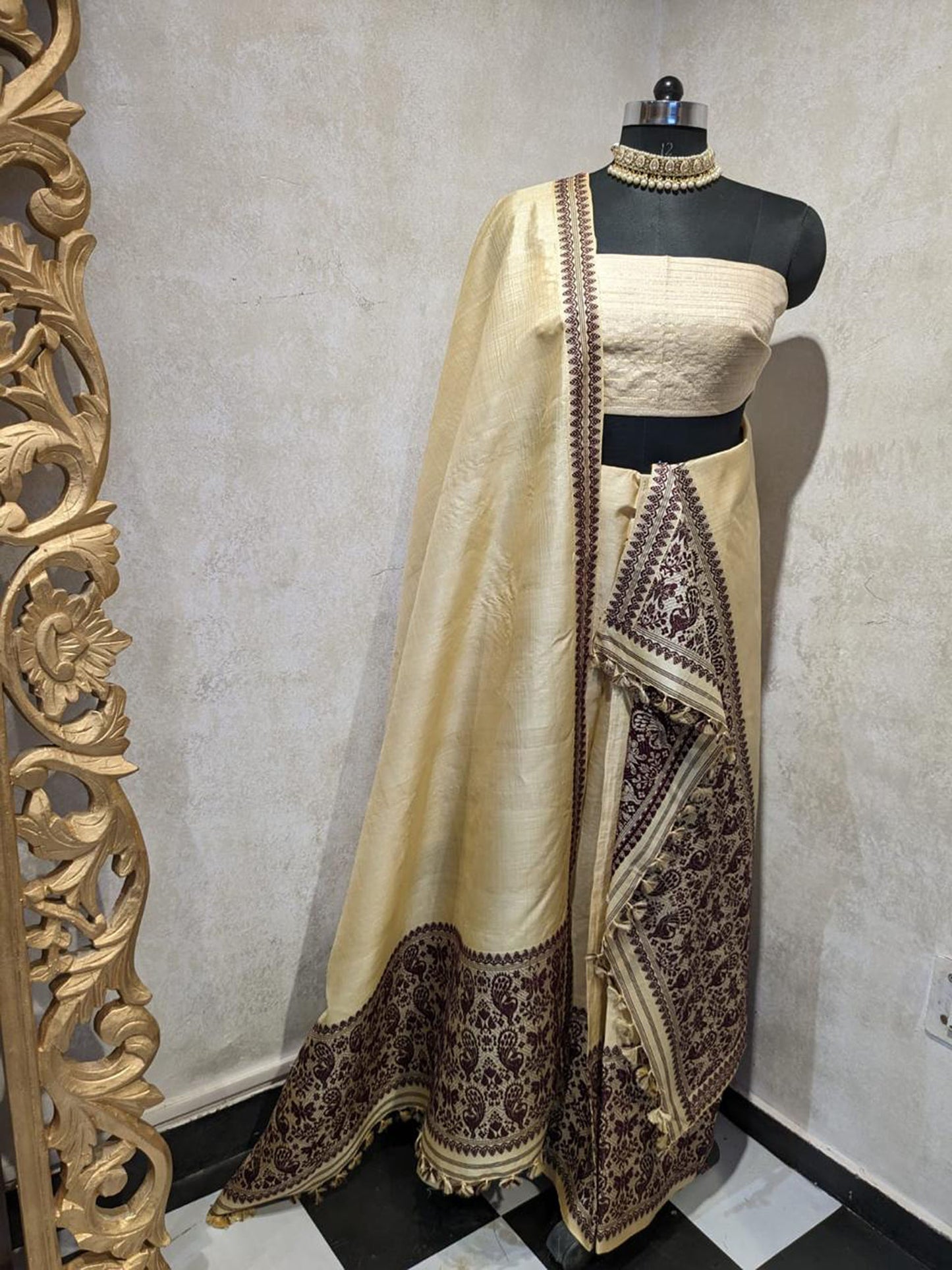 Khadi Hand Woven & Motifts Assam Silk Mekhela Chadar