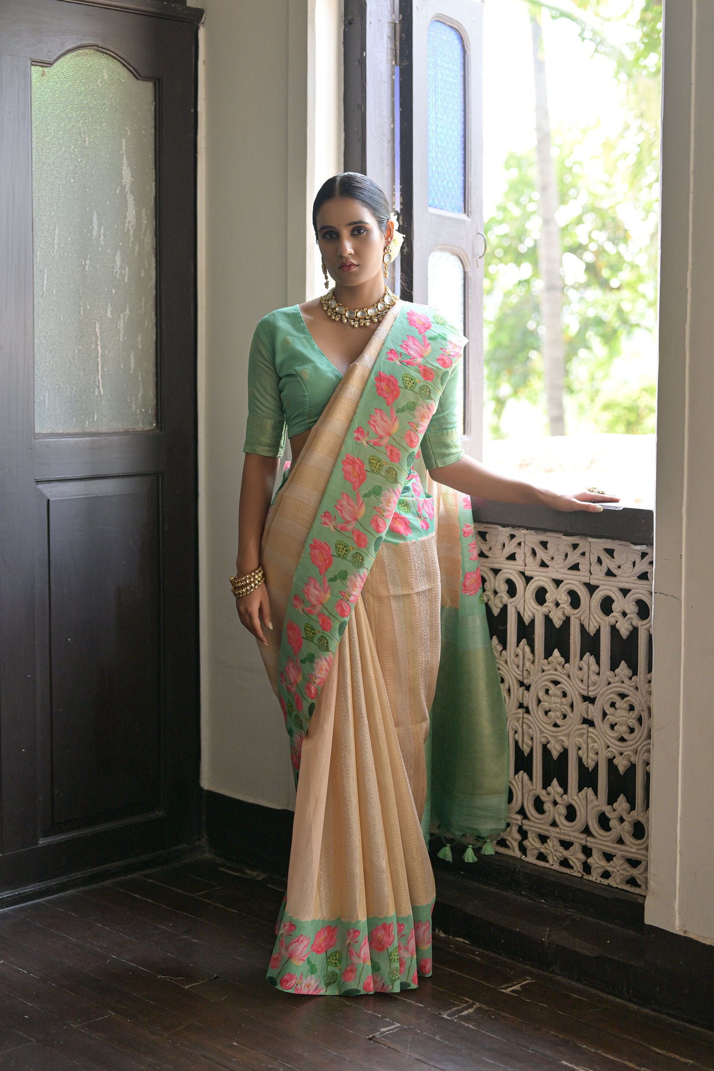 Sonita Flower Green Banarasi Silk Zari woven Saree