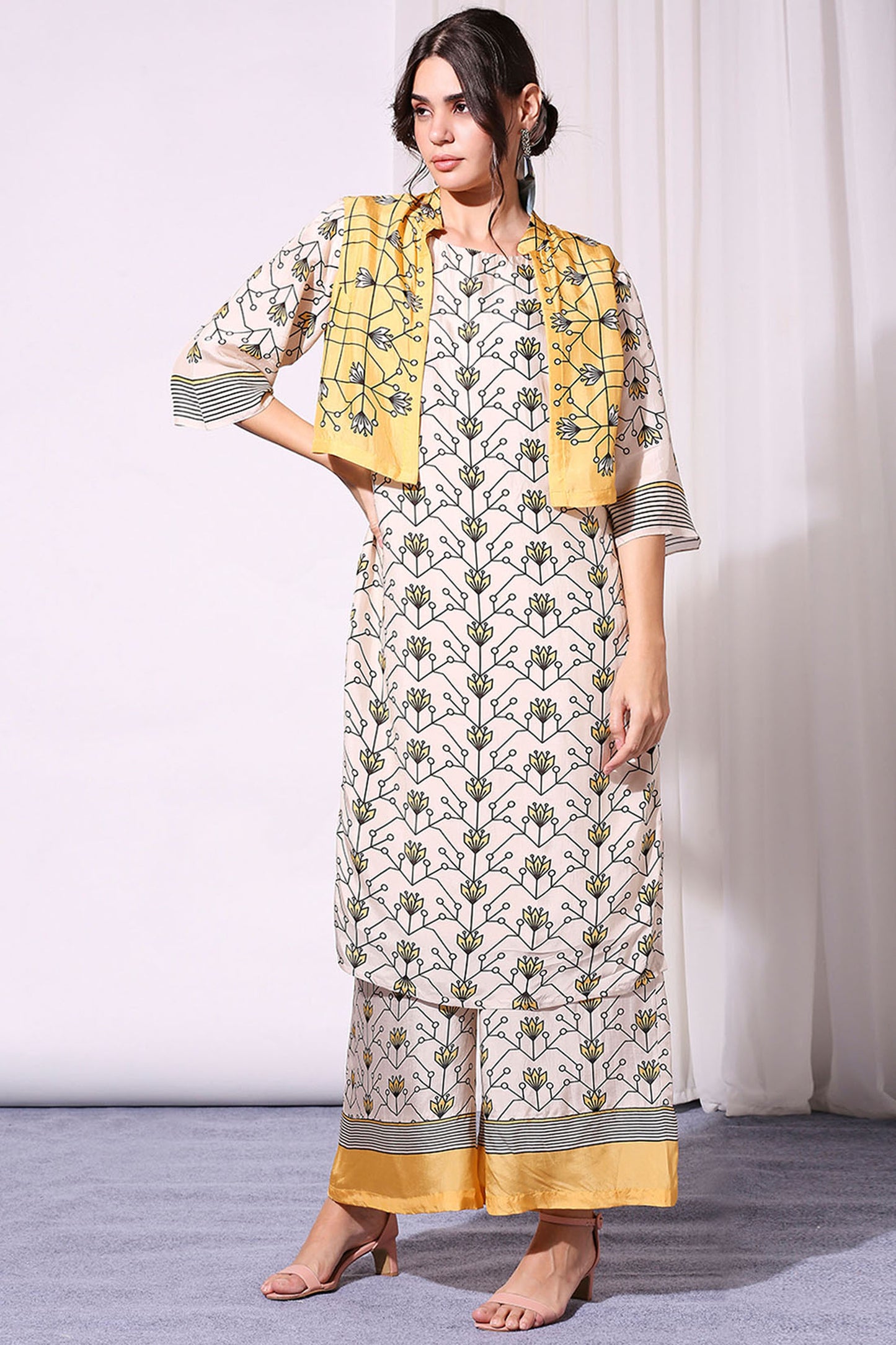 Summer Floral Printed Kurta Set With Jacket