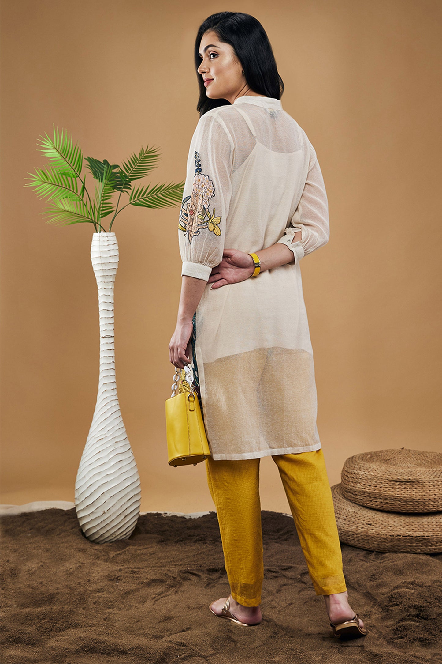 Zinnia Applique Off white Kurta With Pants