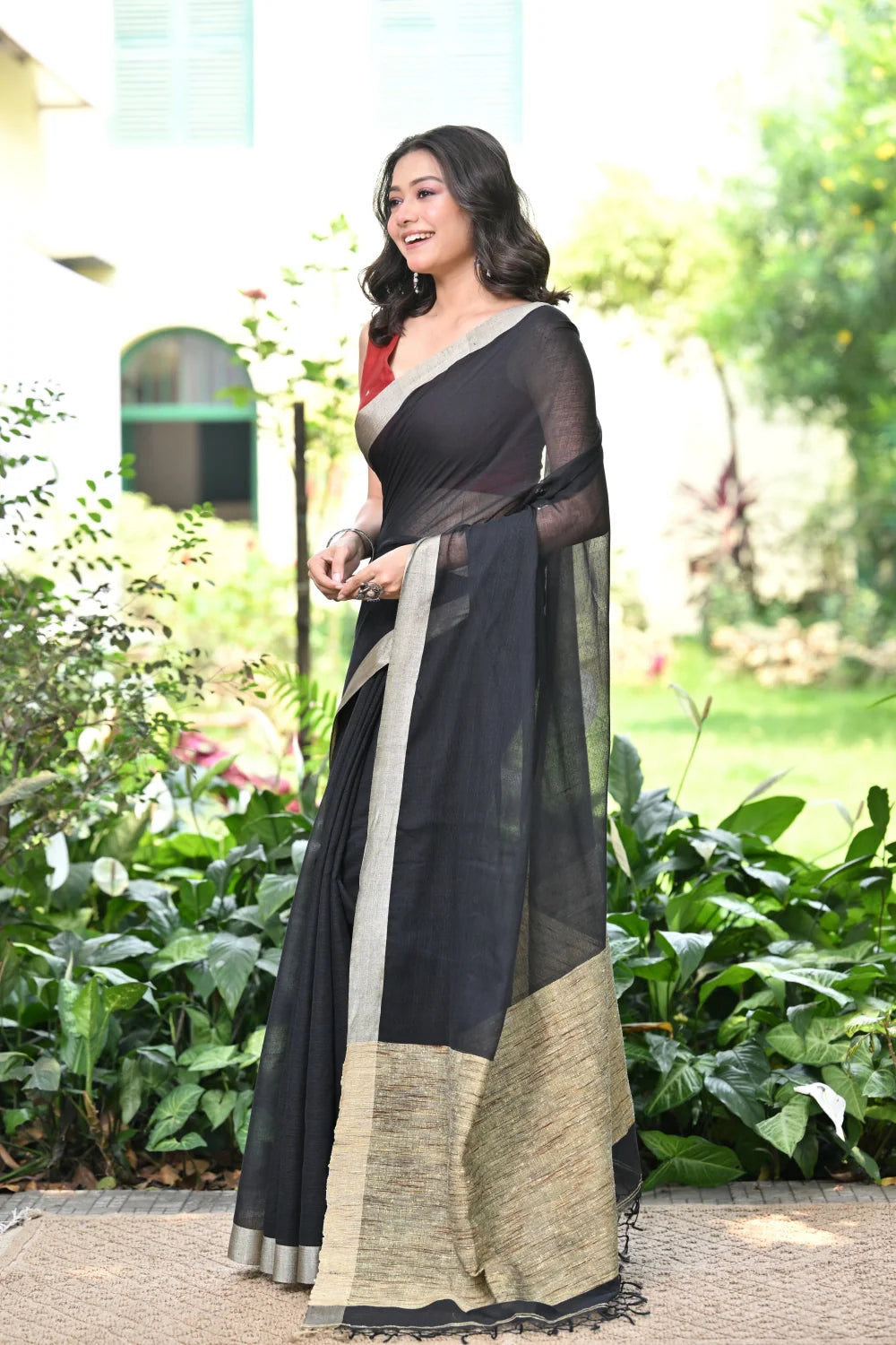 Handloom Black Pure Cotton Saree With Tussar Silk Border & Jute Pallu